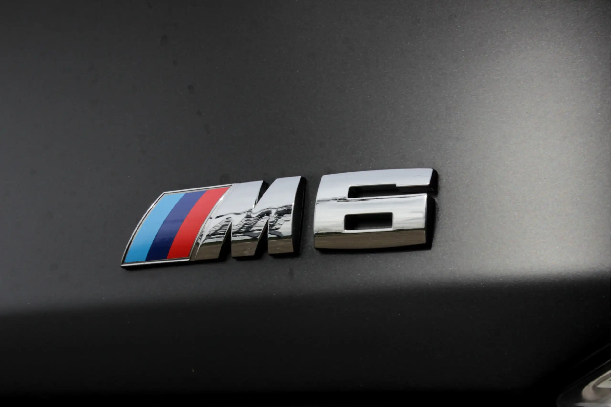 BMW - M6