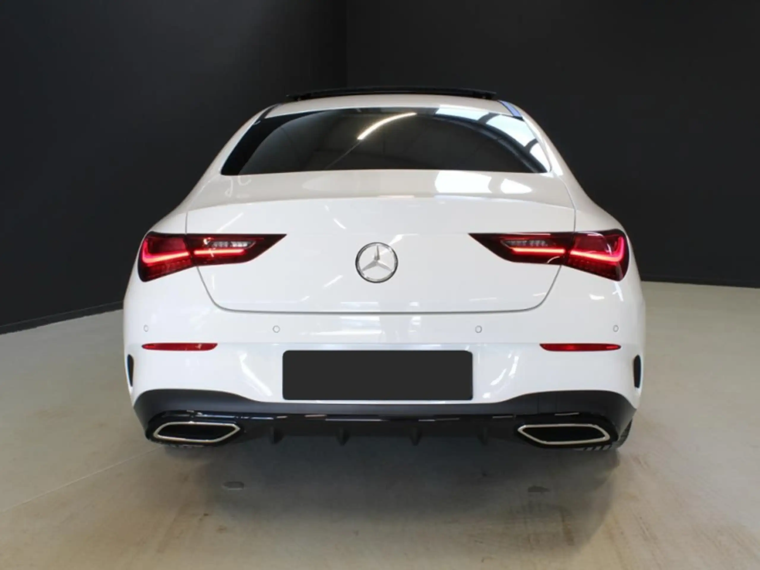 Mercedes-Benz - CLA 250