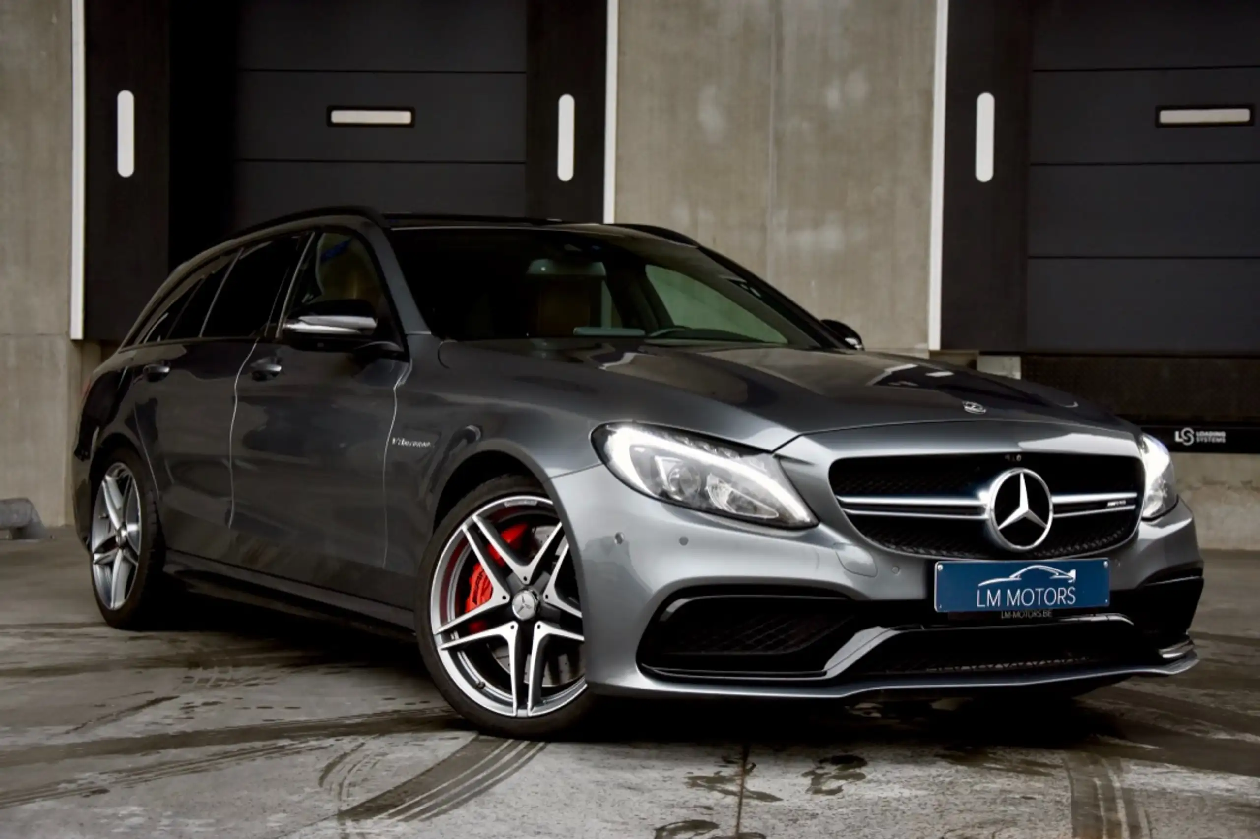 Mercedes-Benz - C 63 AMG