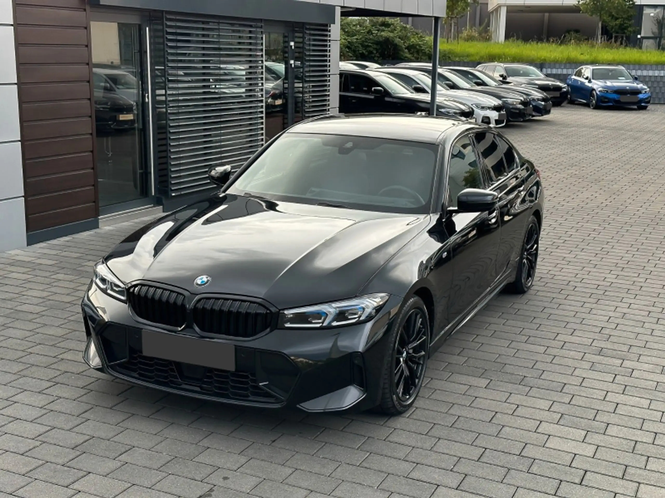 BMW - 330