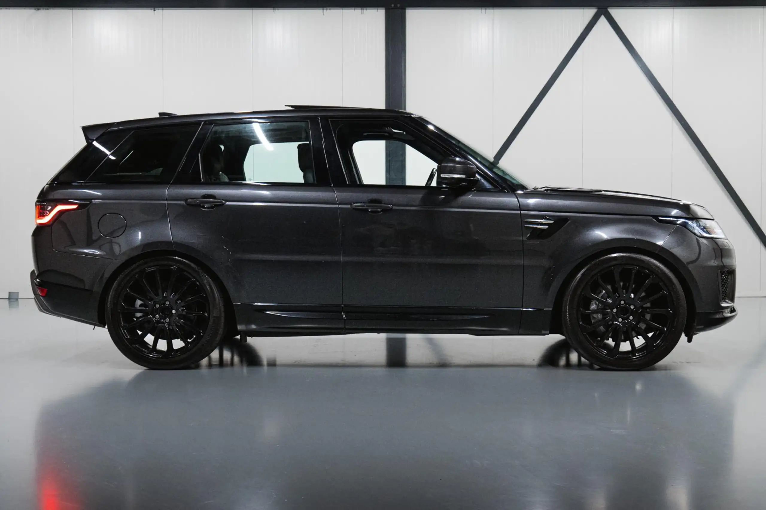 Land Rover - Range Rover Sport