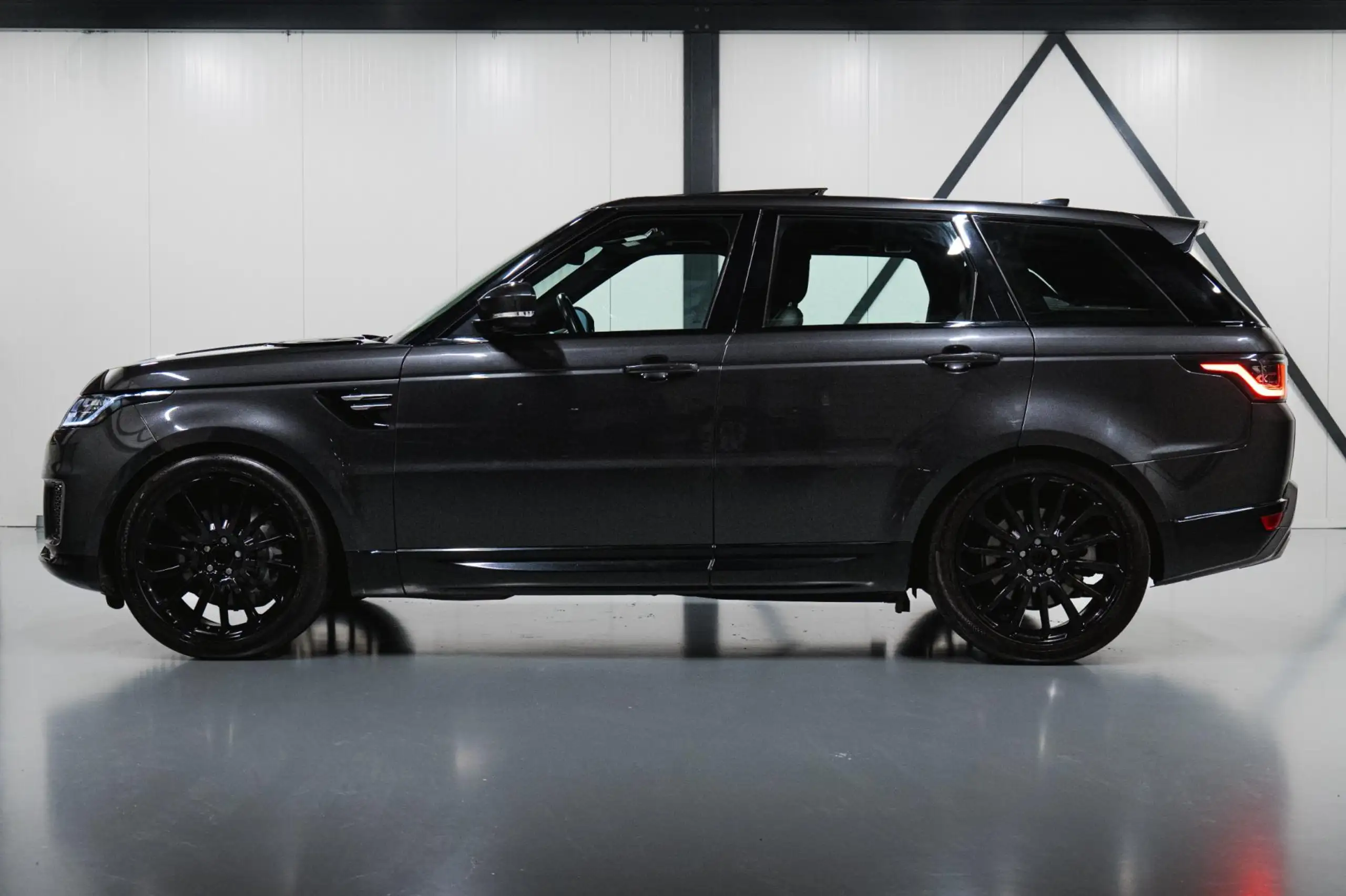 Land Rover - Range Rover Sport