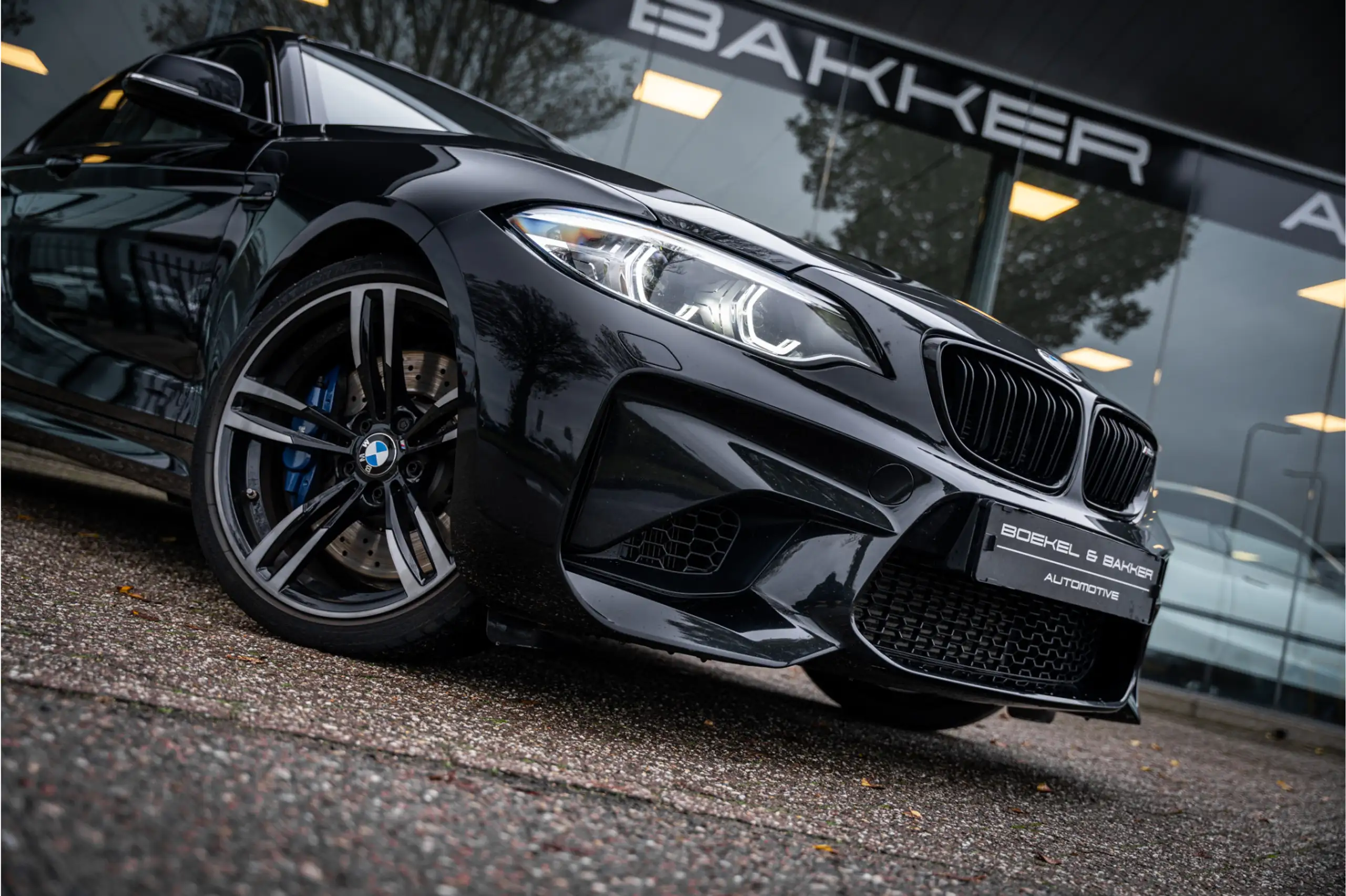 BMW - M2