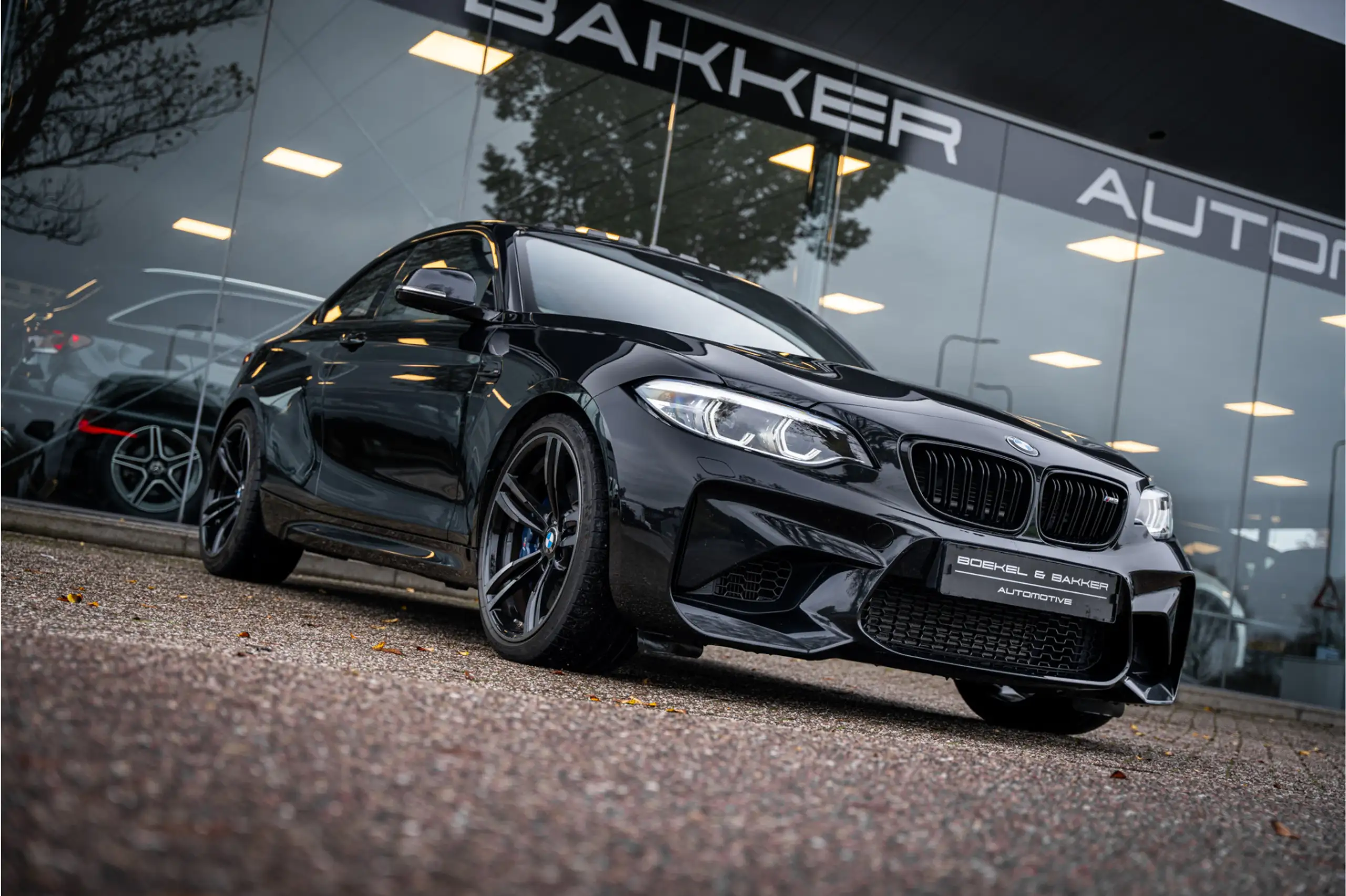 BMW - M2