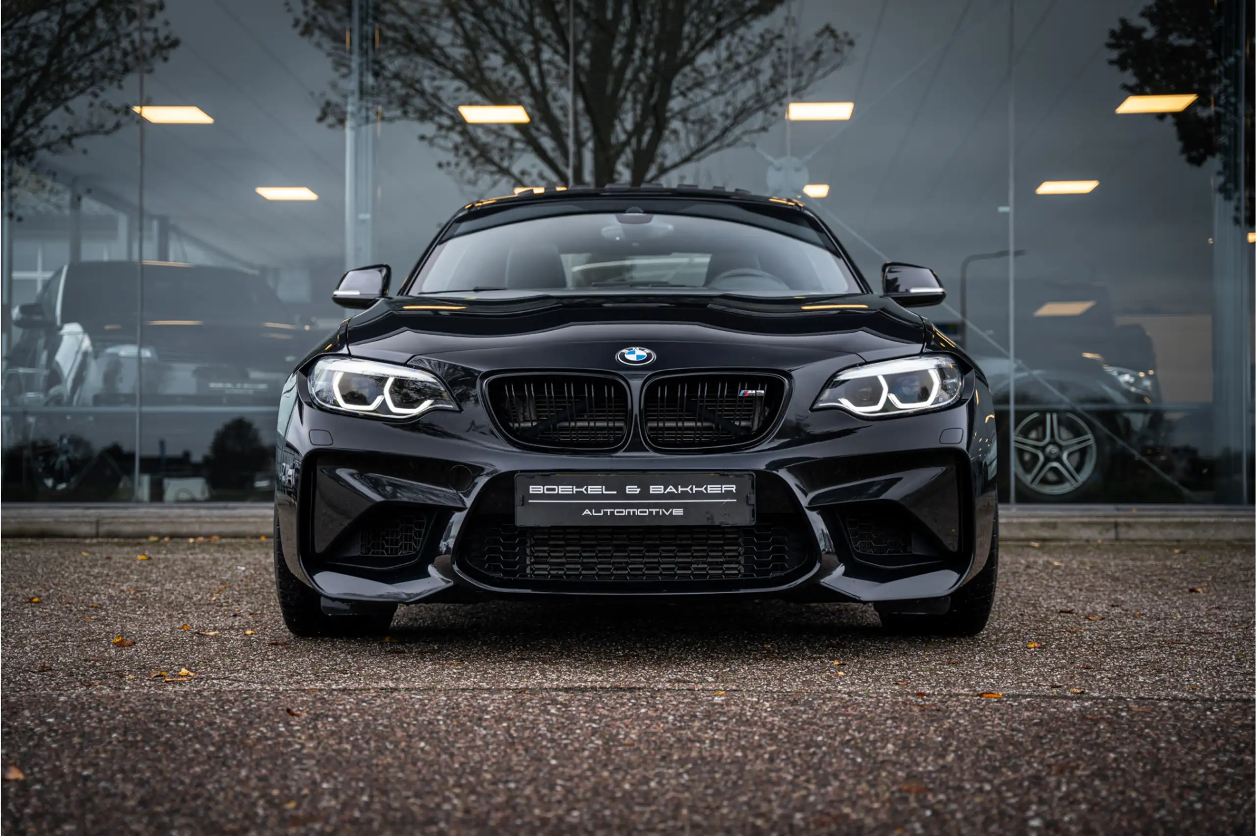 BMW - M2