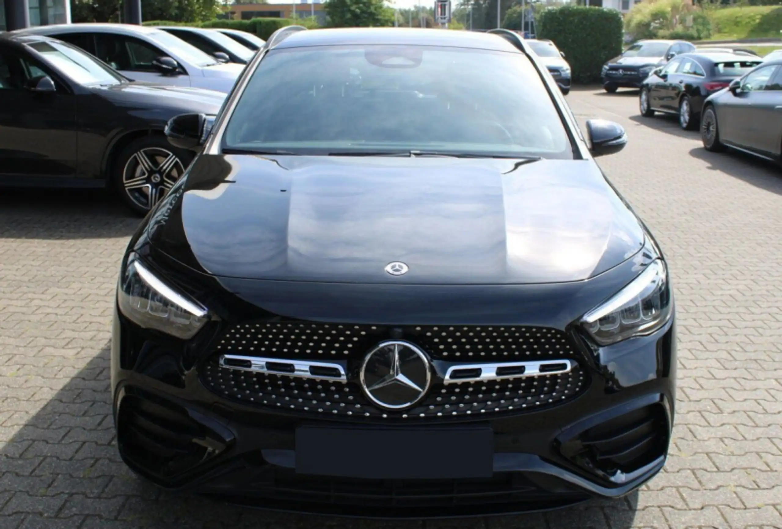 Mercedes-Benz - GLA 200