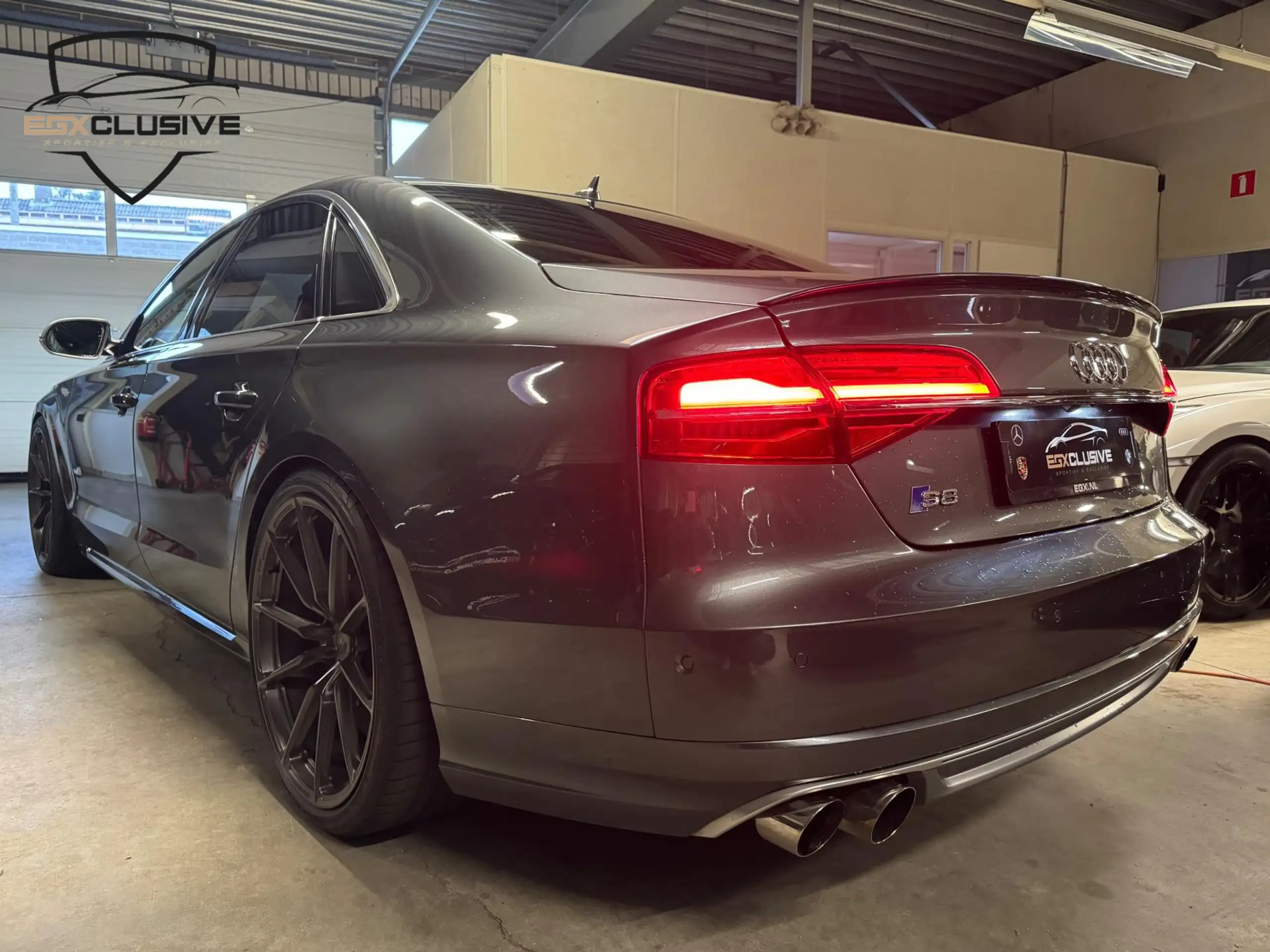 Audi - A8