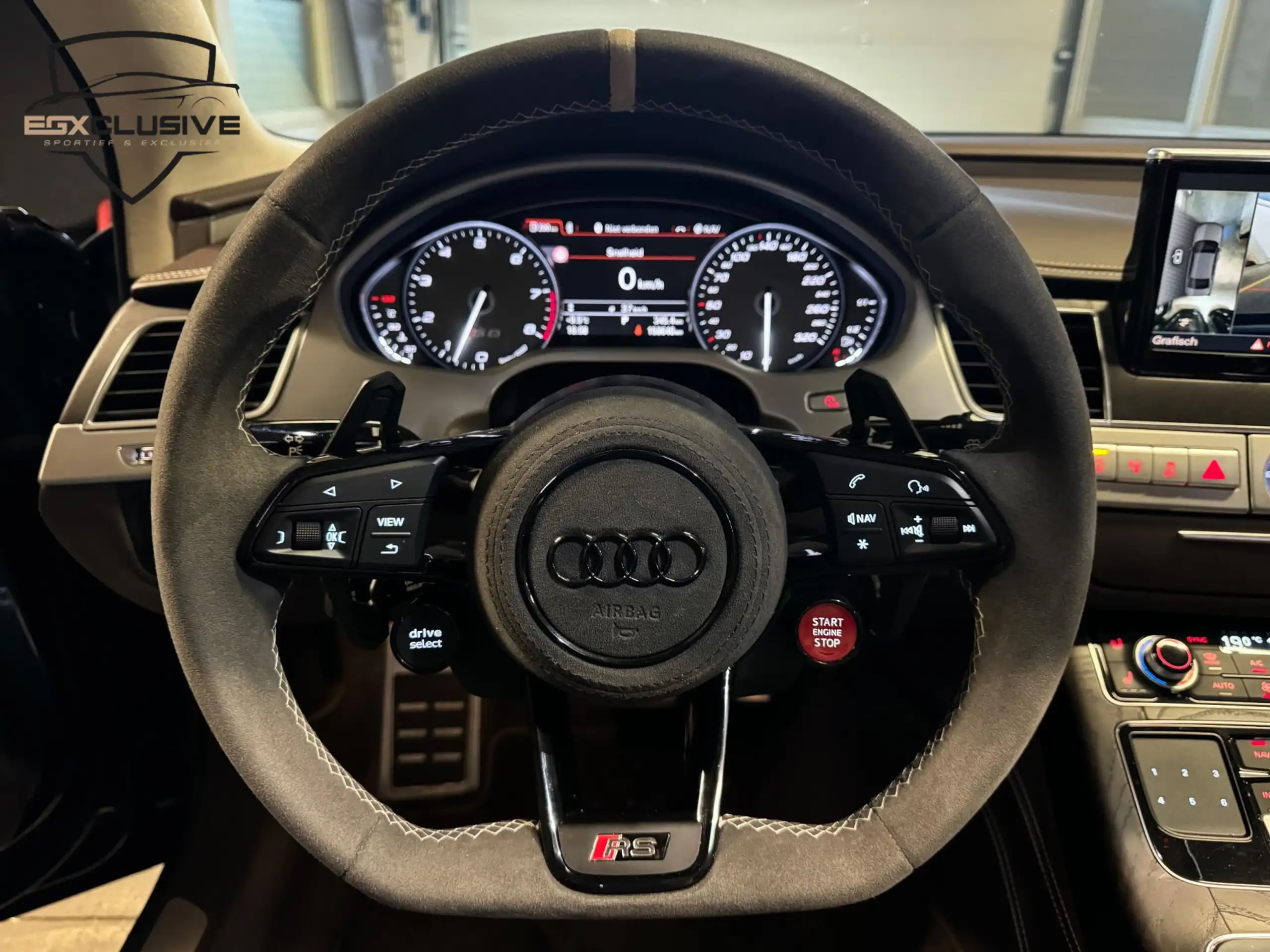 Audi - A8