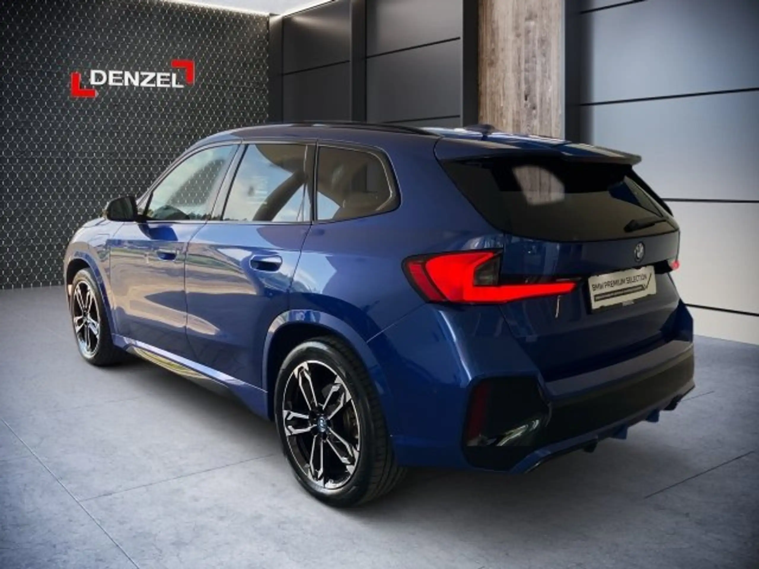 BMW - X1