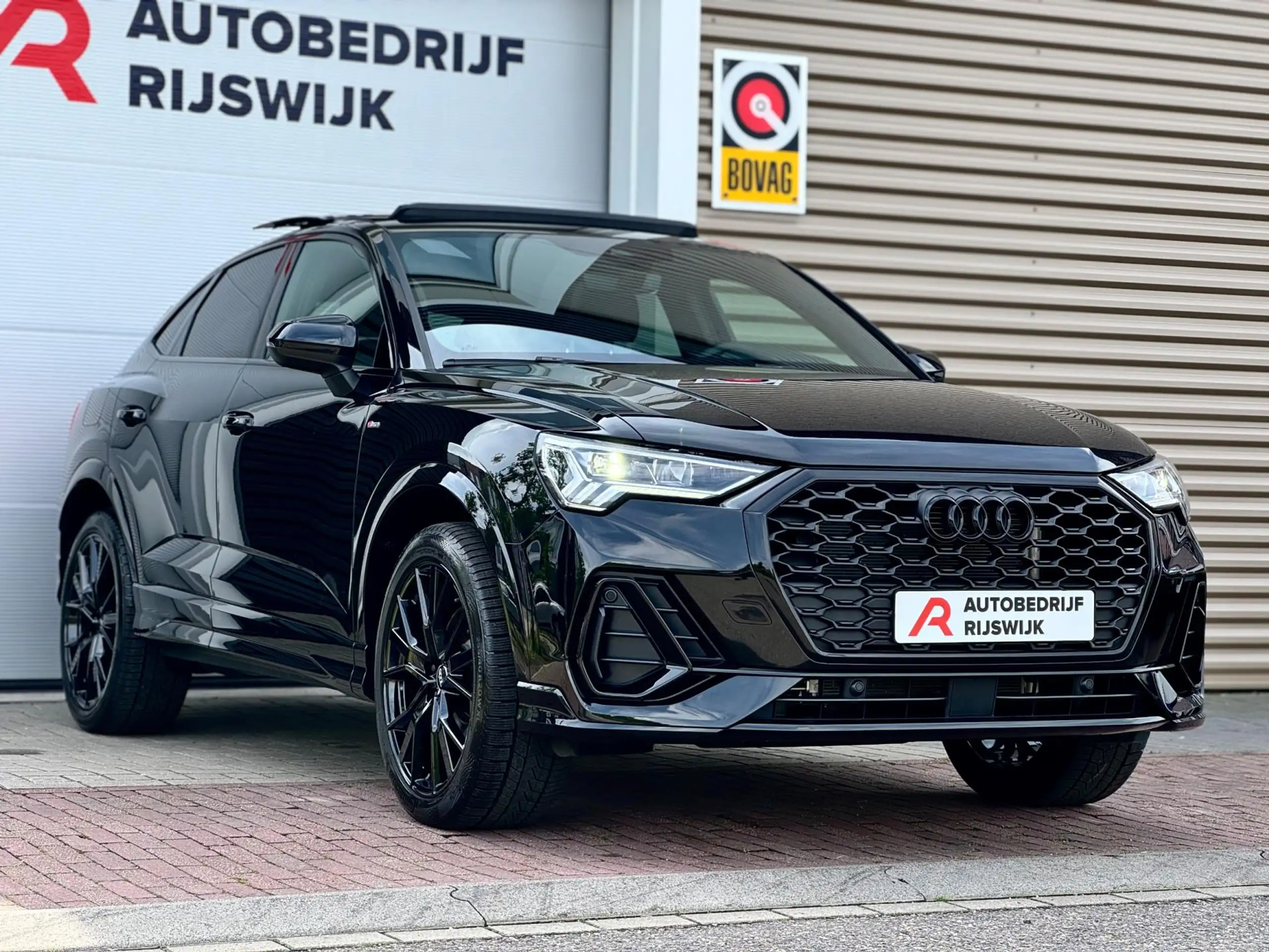 Audi - Q3