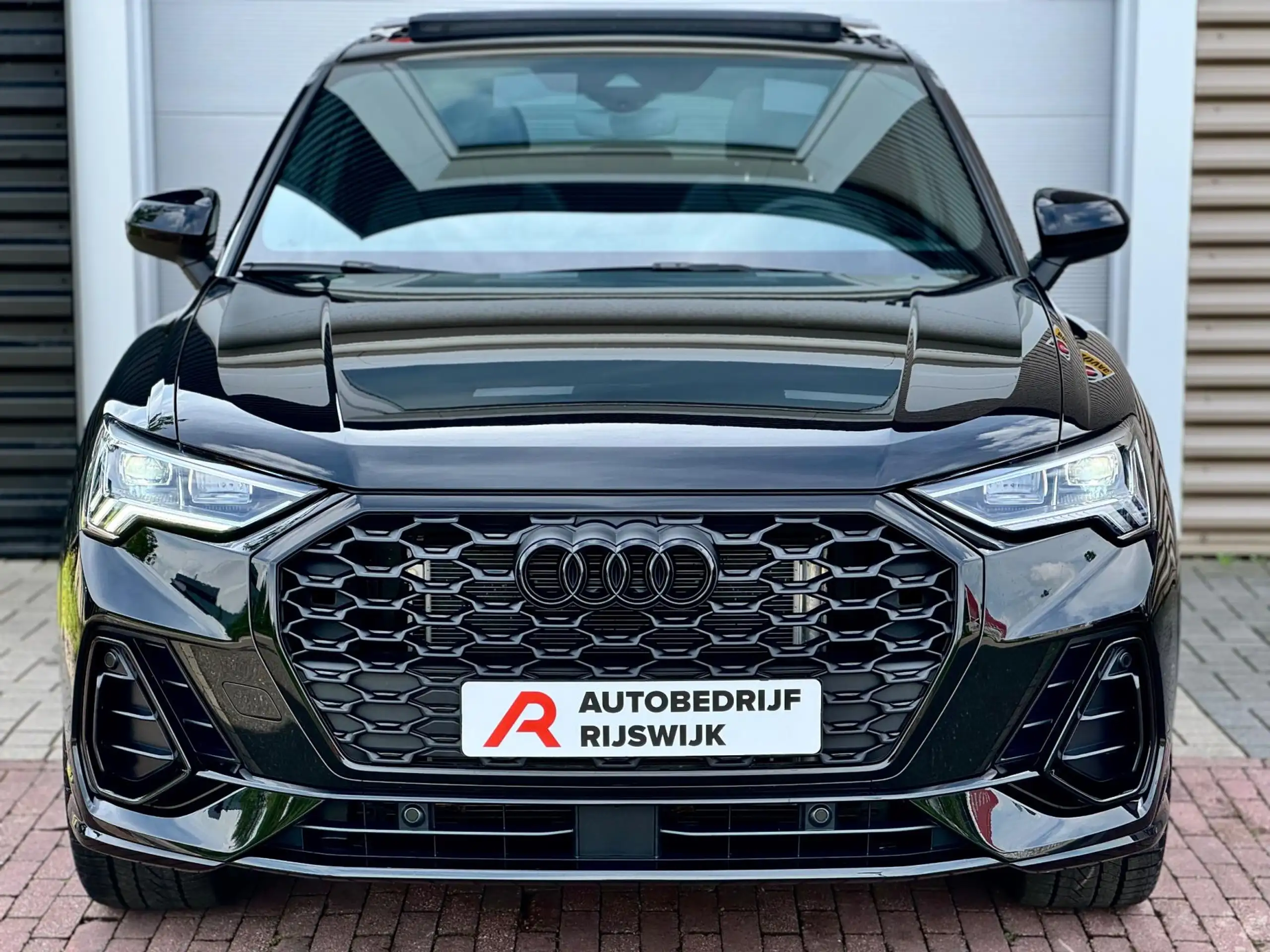 Audi - Q3