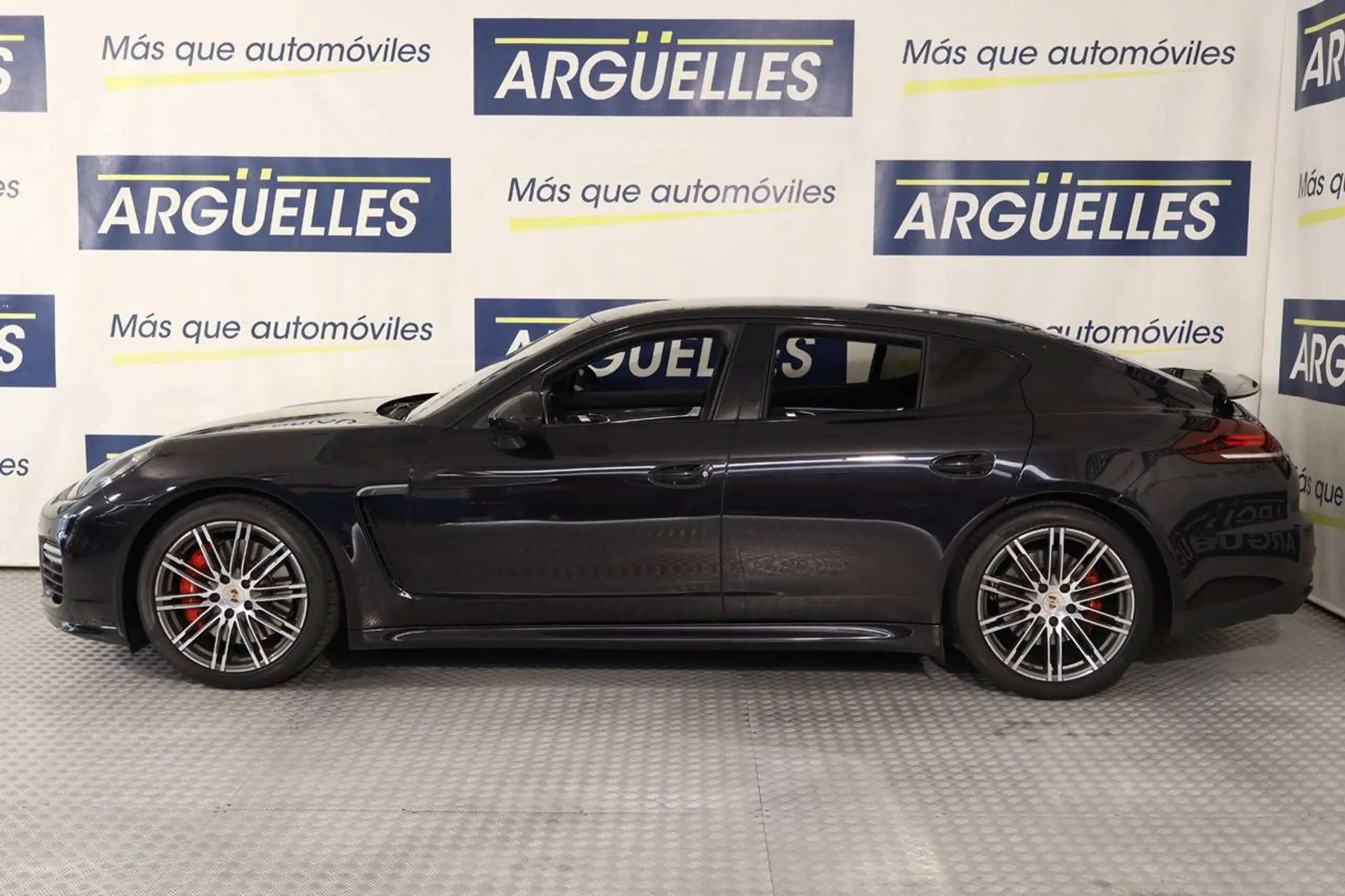 Porsche - Panamera