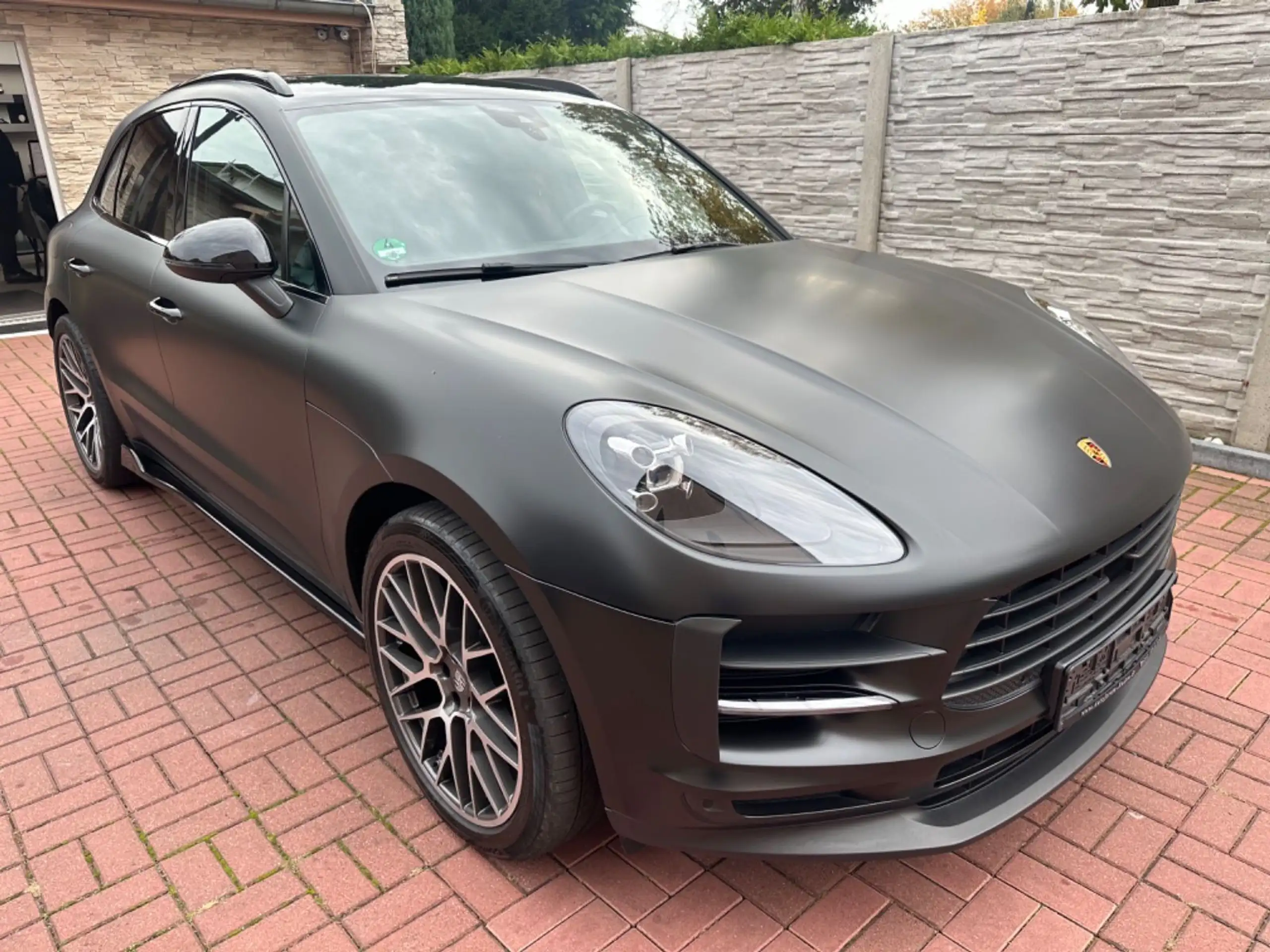 Porsche - Macan