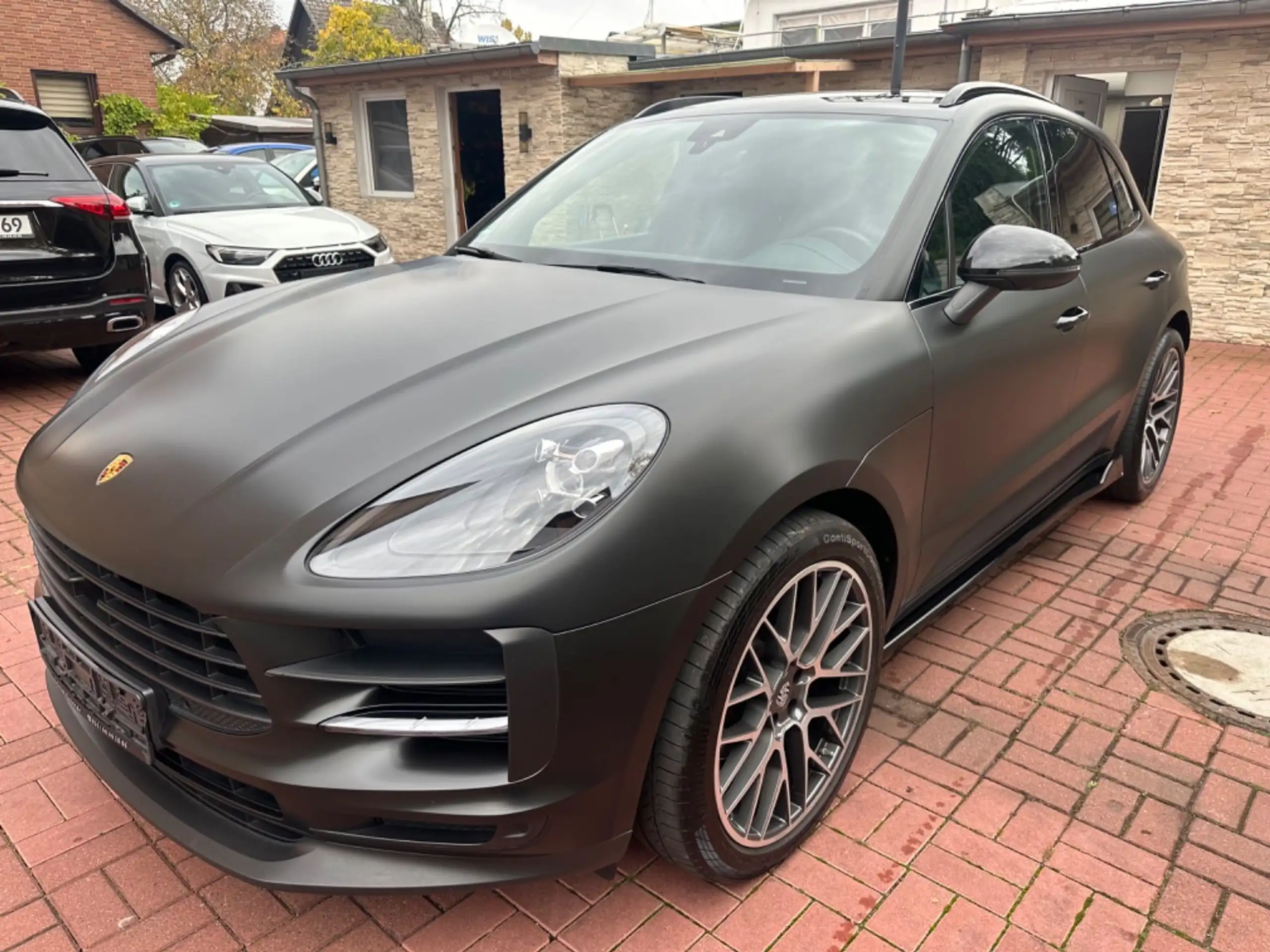 Porsche - Macan