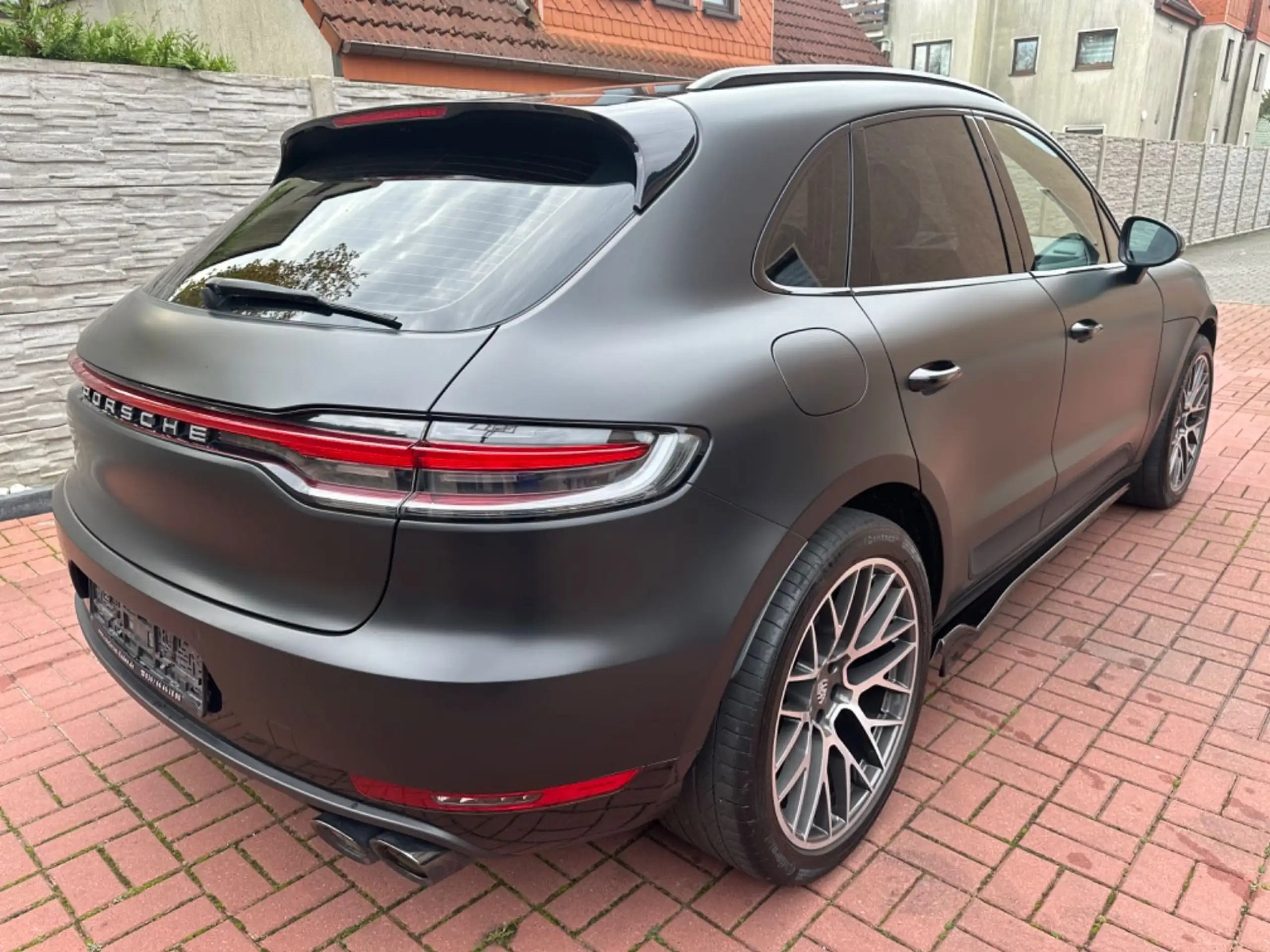 Porsche - Macan