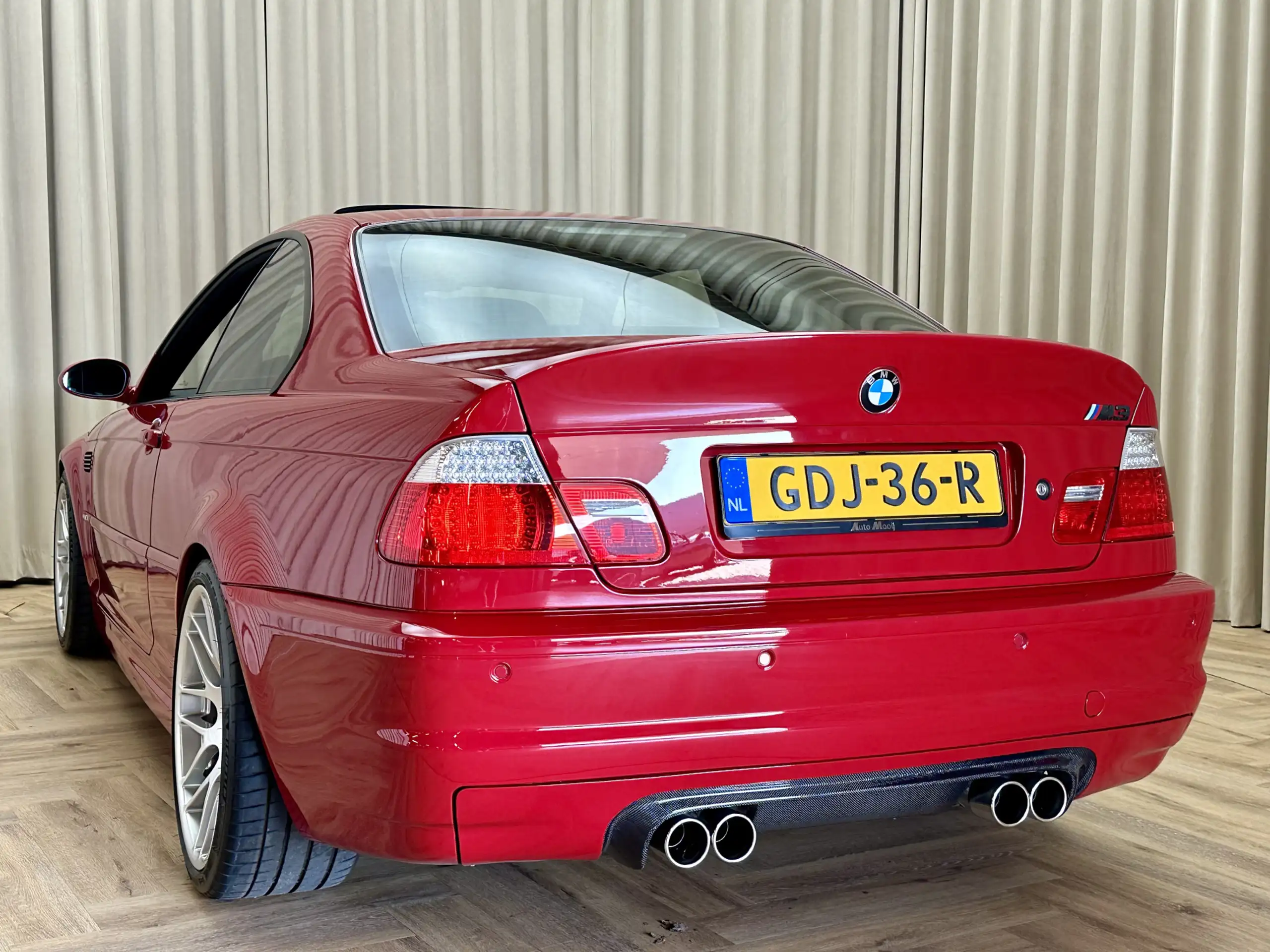 BMW - M3