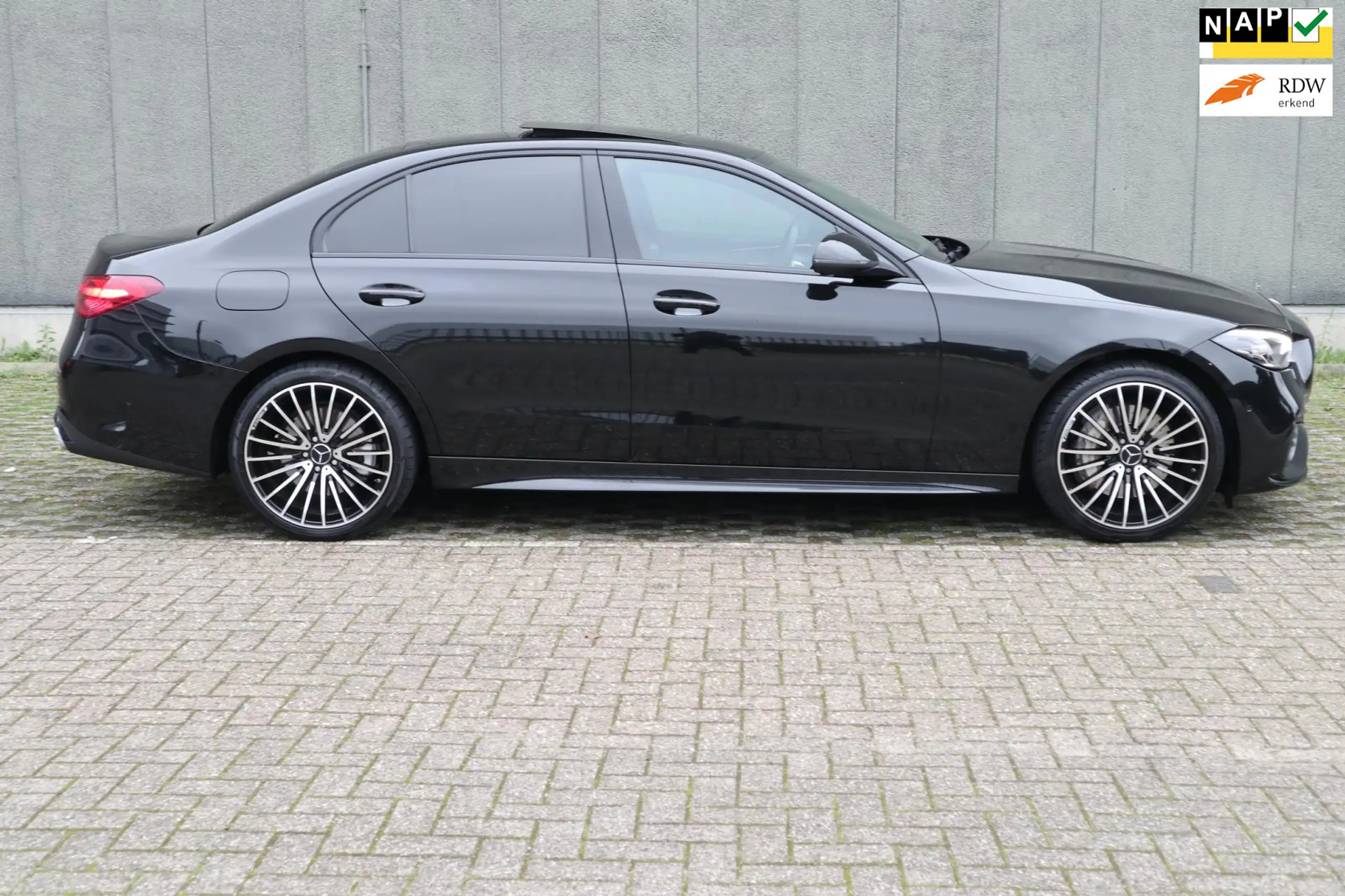 Mercedes-Benz - C 300