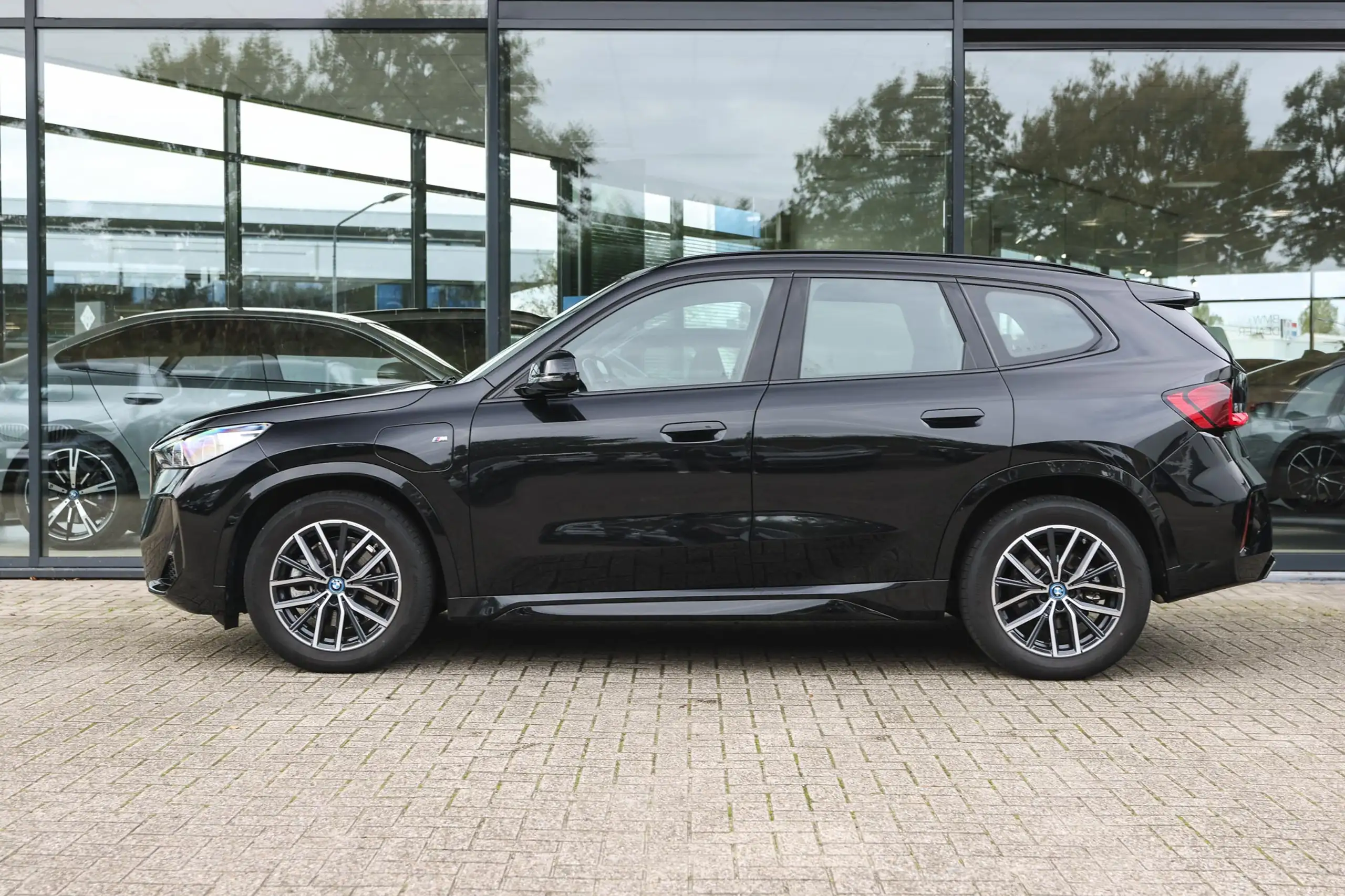 BMW - X1