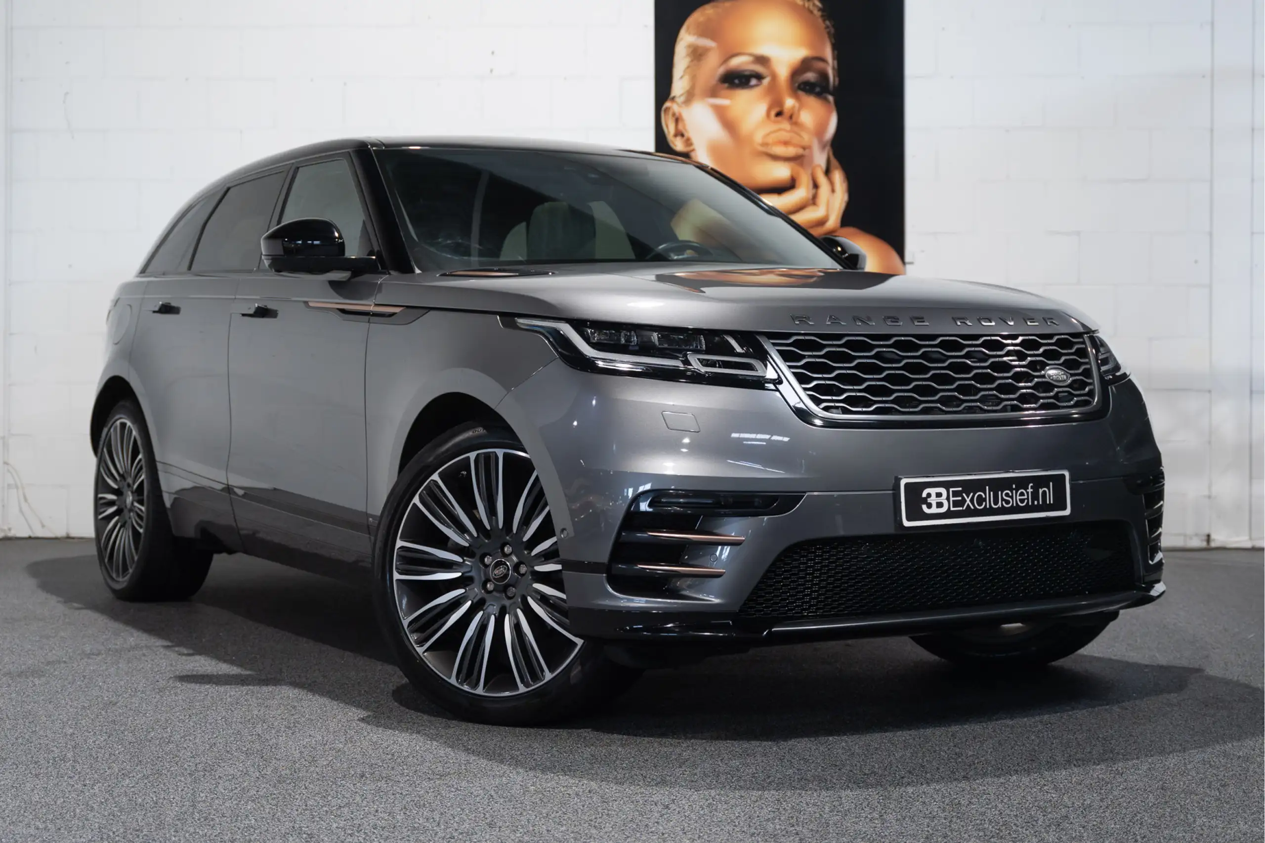 Land Rover - Range Rover Velar