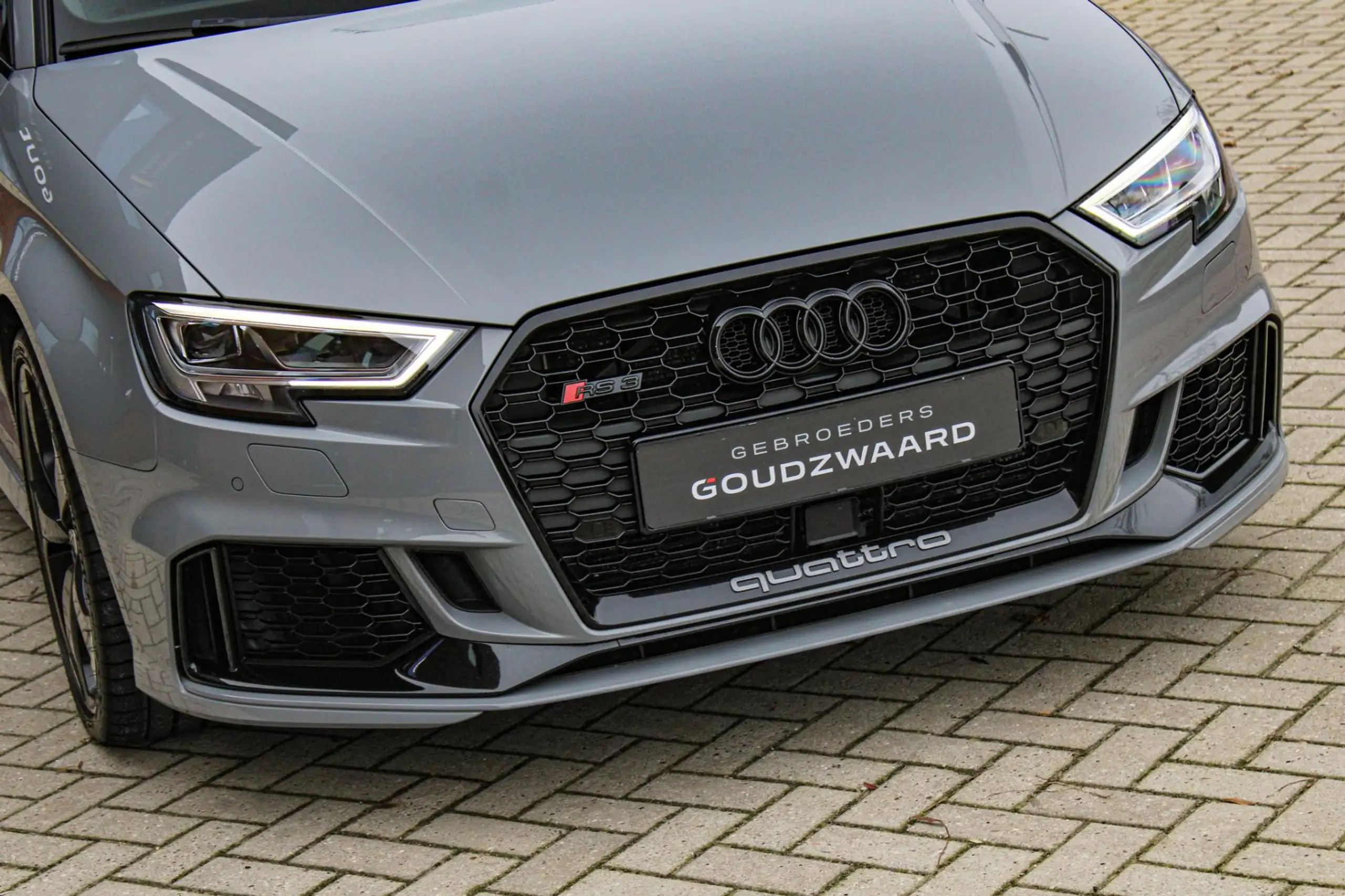 Audi - RS3