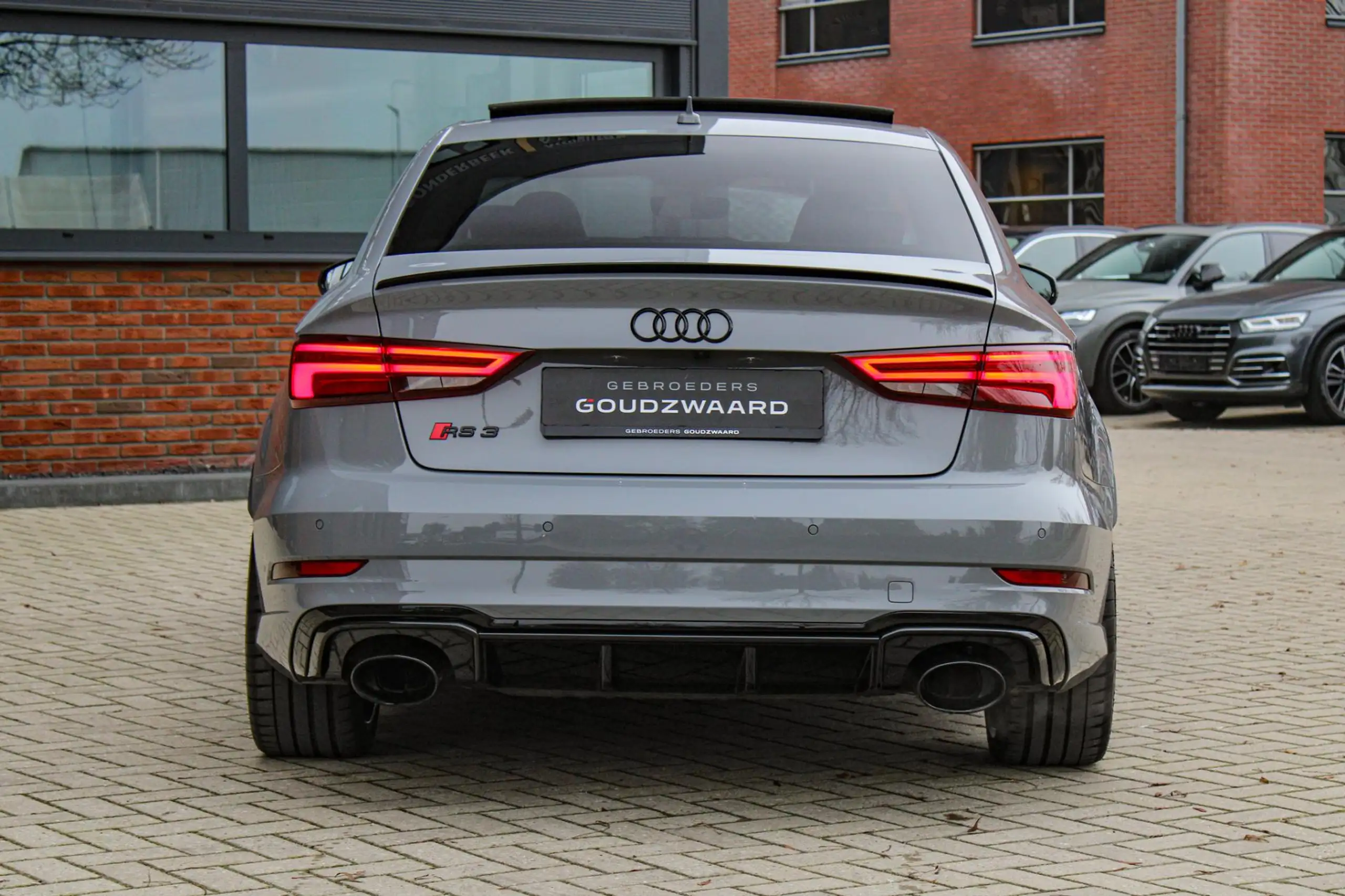 Audi - RS3