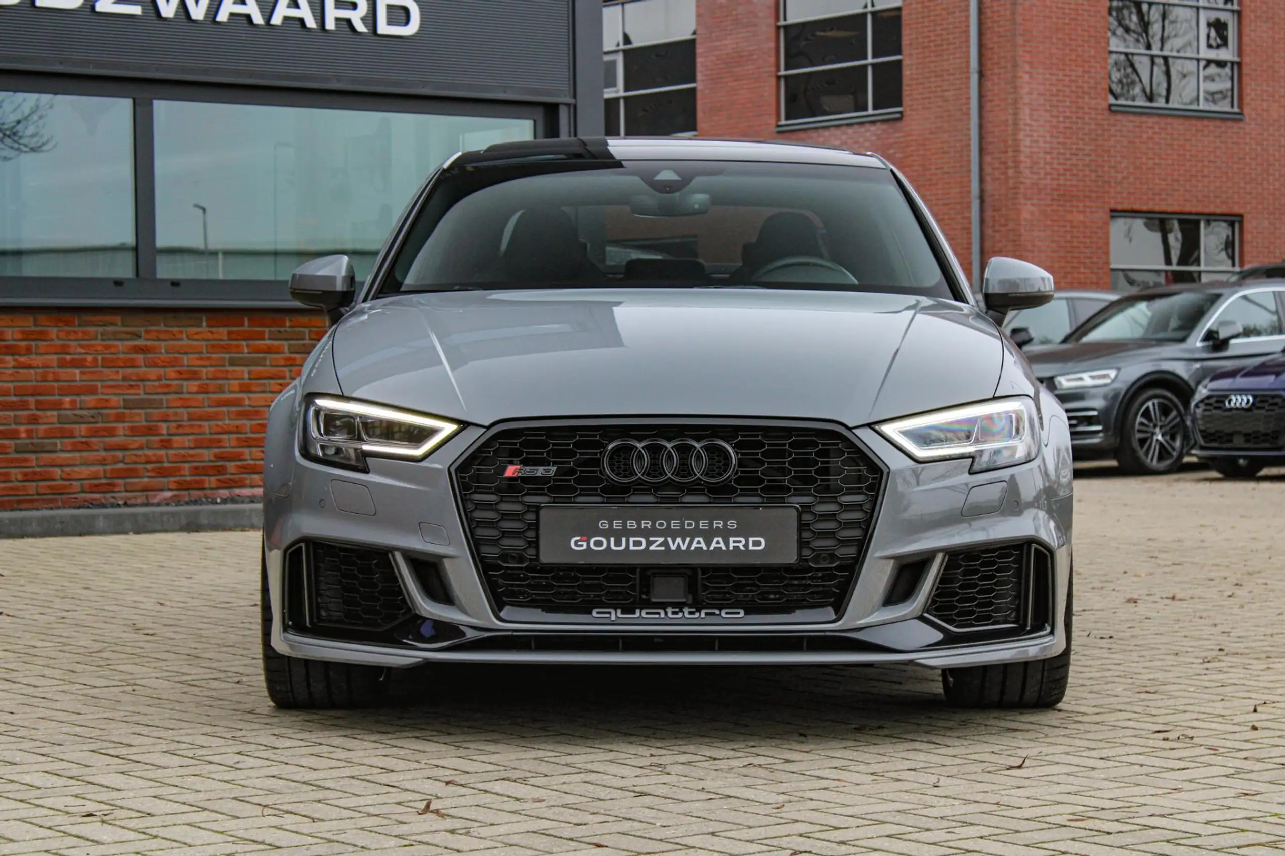 Audi - RS3