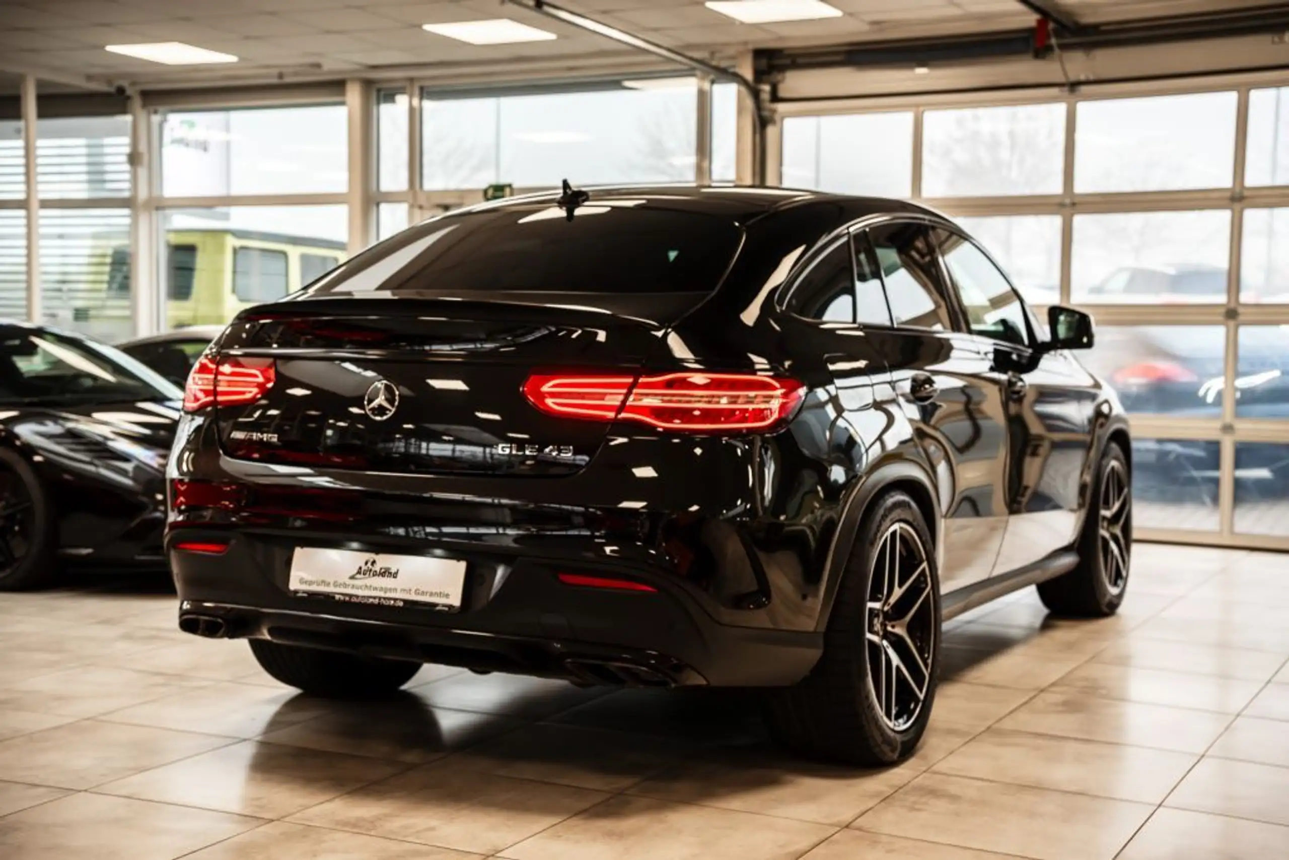 Mercedes-Benz - GLE 43 AMG