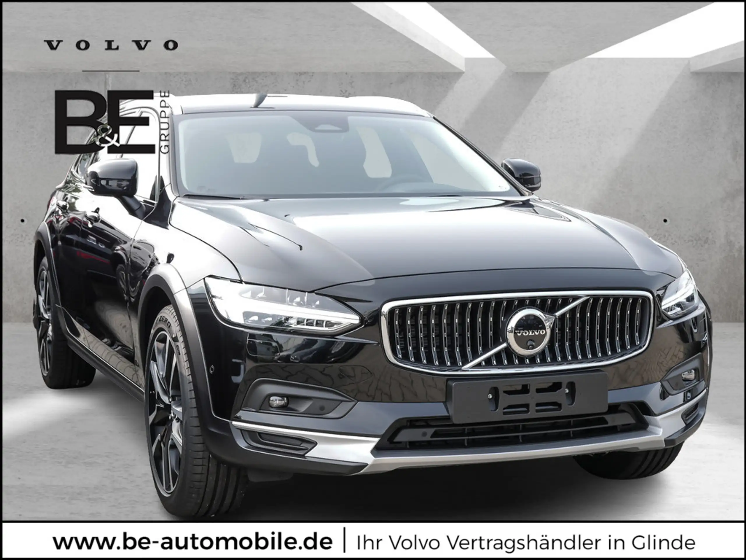 Volvo - V90 Cross Country