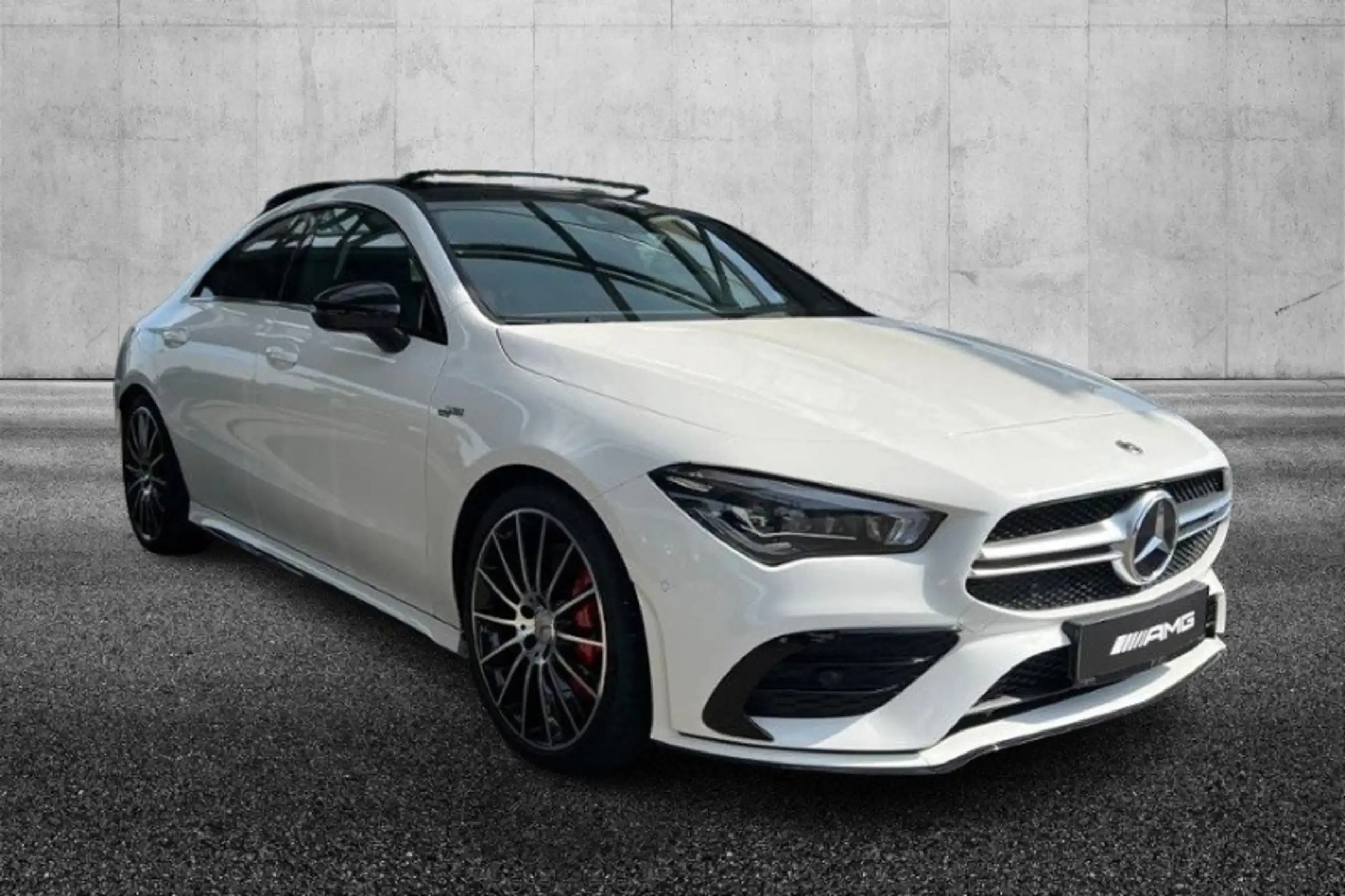 Mercedes-Benz - CLA 35 AMG