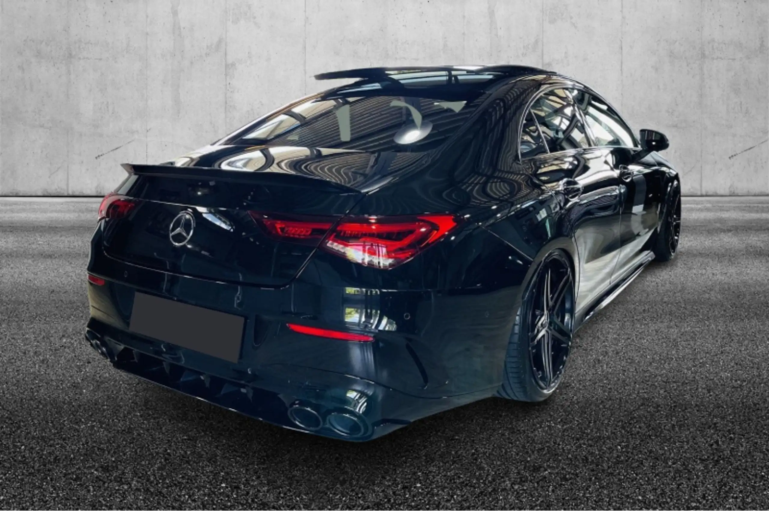 Mercedes-Benz - CLA 35 AMG