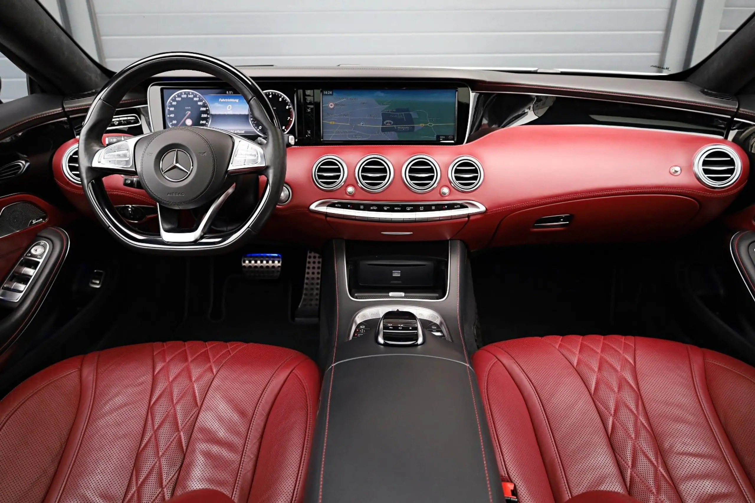 Mercedes-Benz - S 500