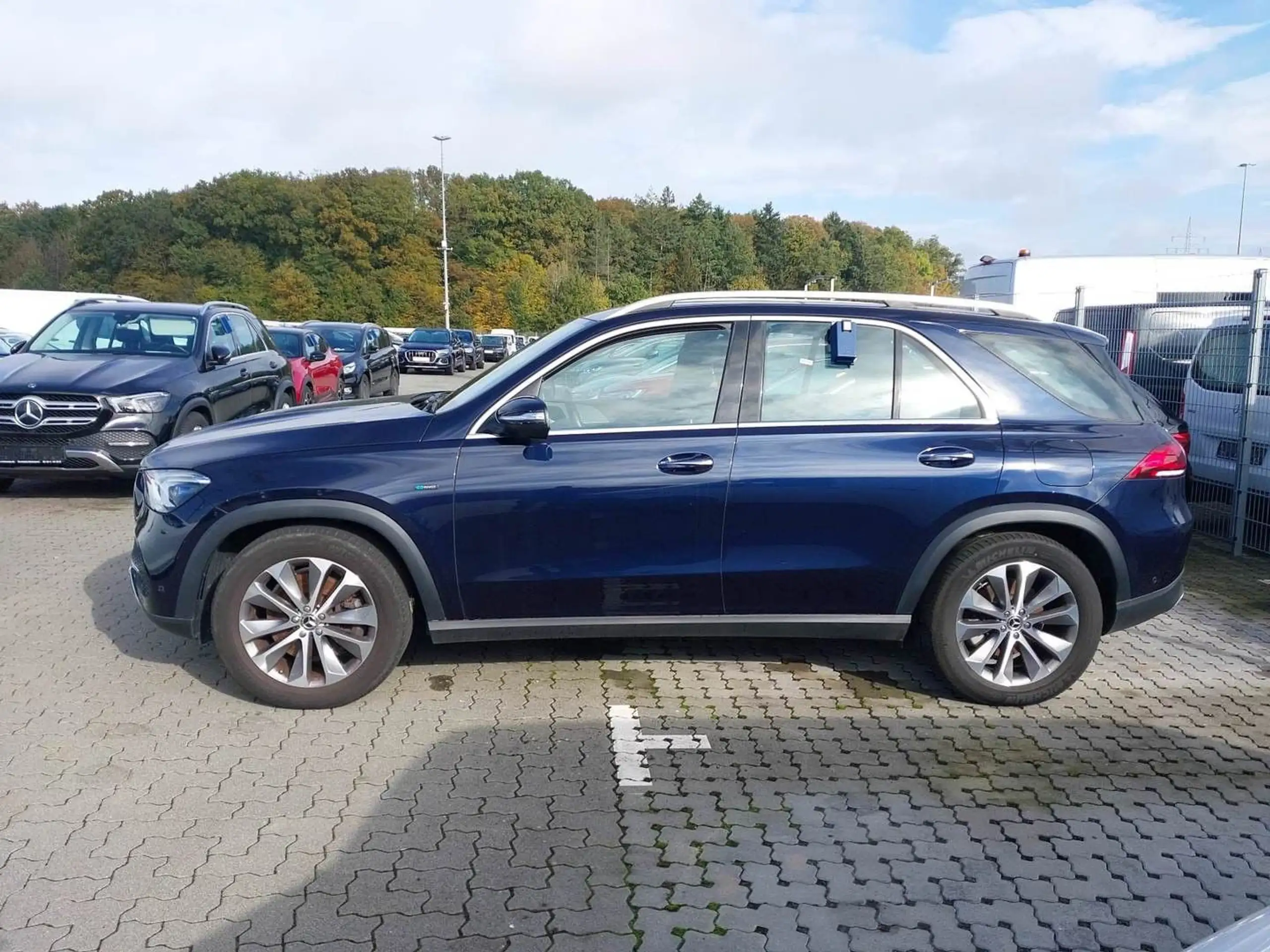 Mercedes-Benz - GLE 350