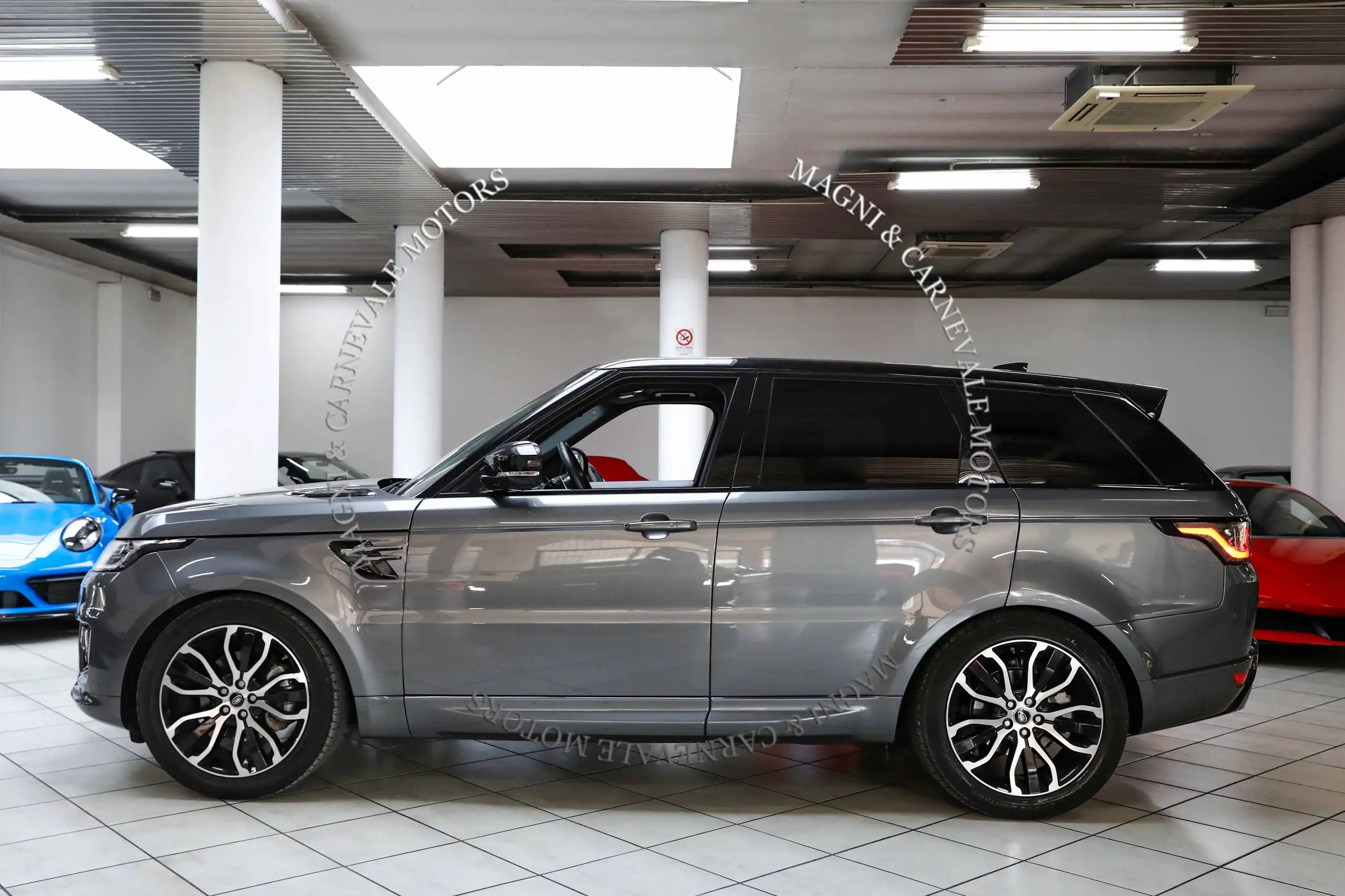 Land Rover - Range Rover Sport