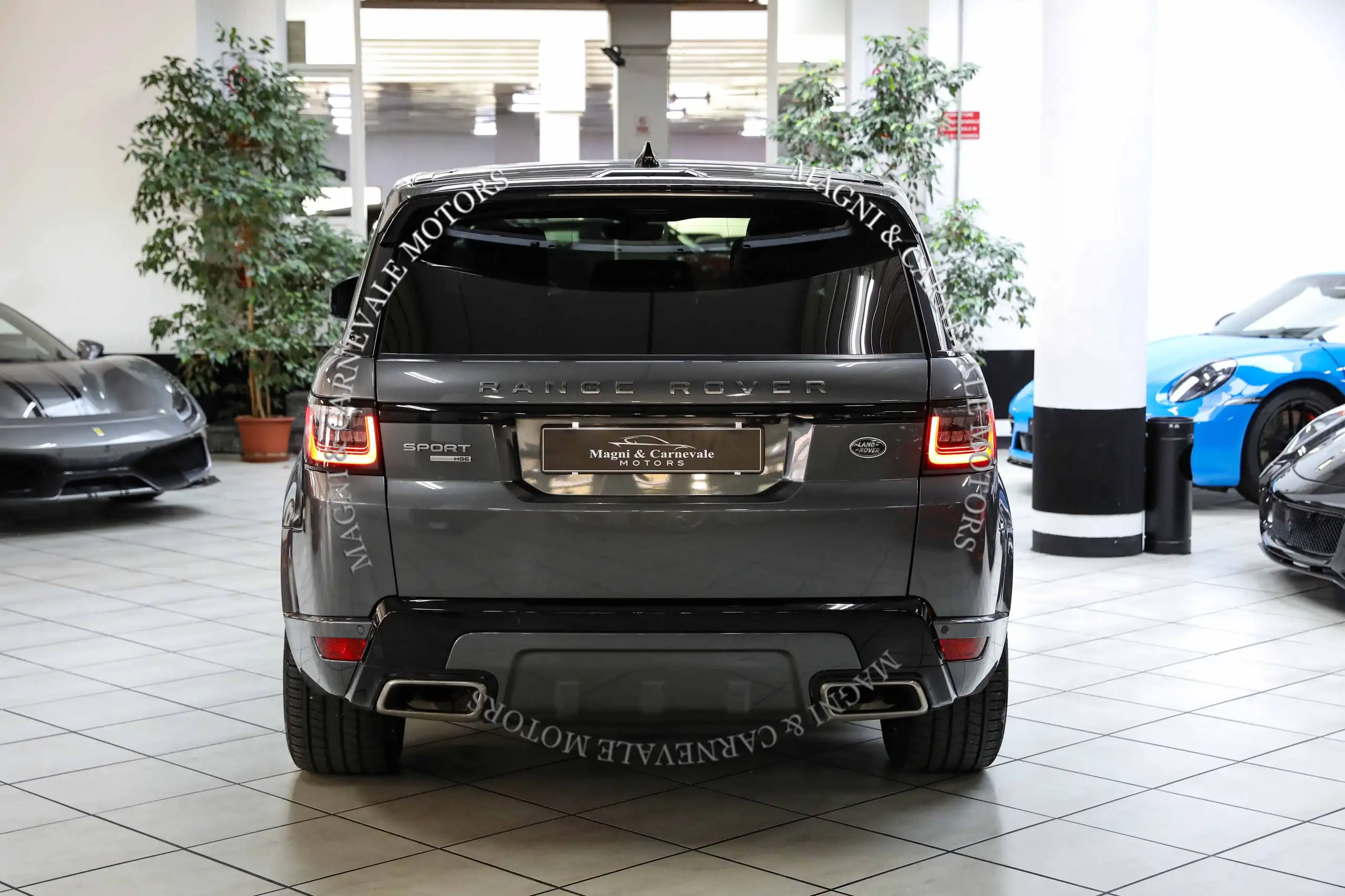 Land Rover - Range Rover Sport