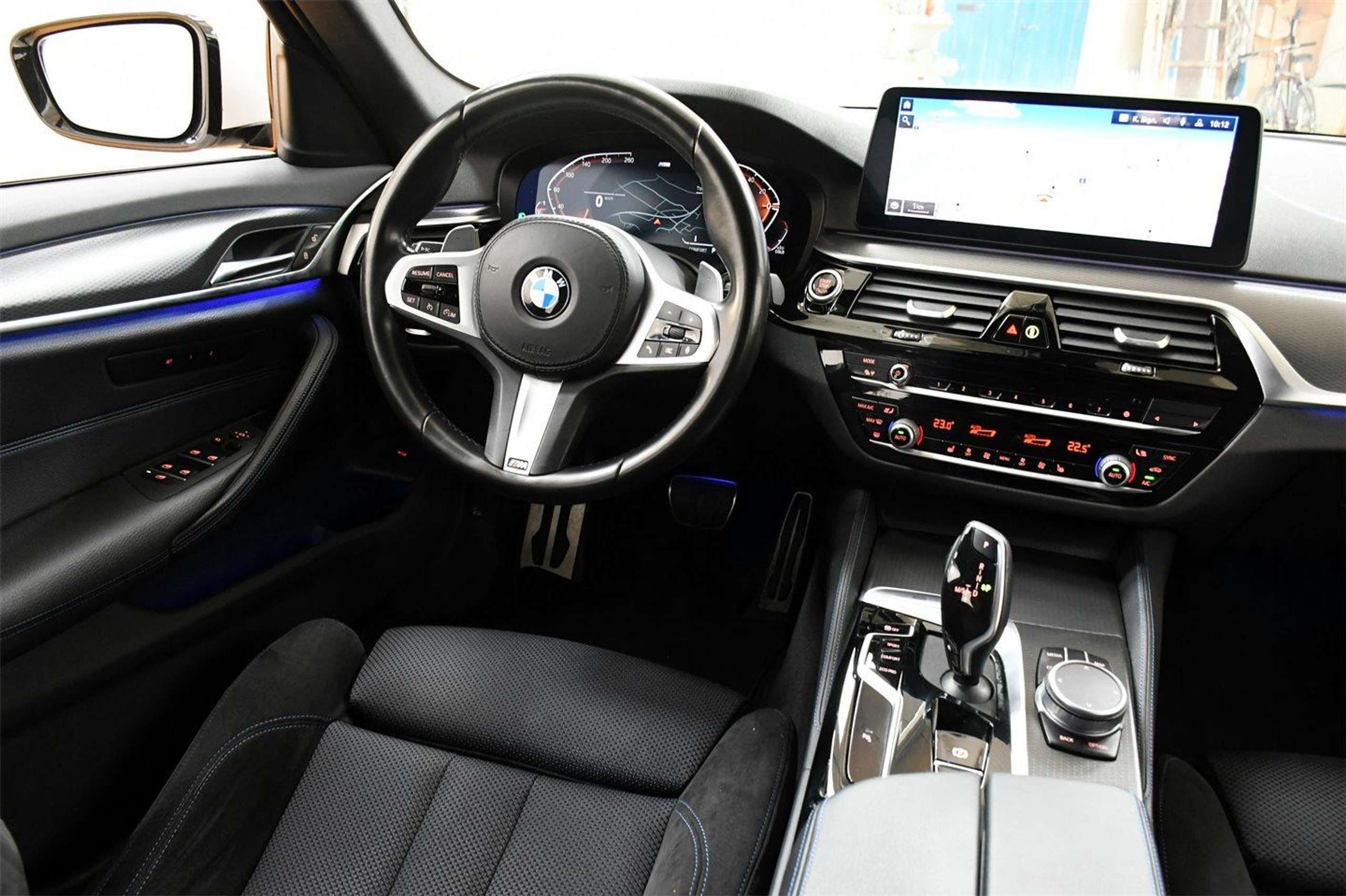 BMW - 520