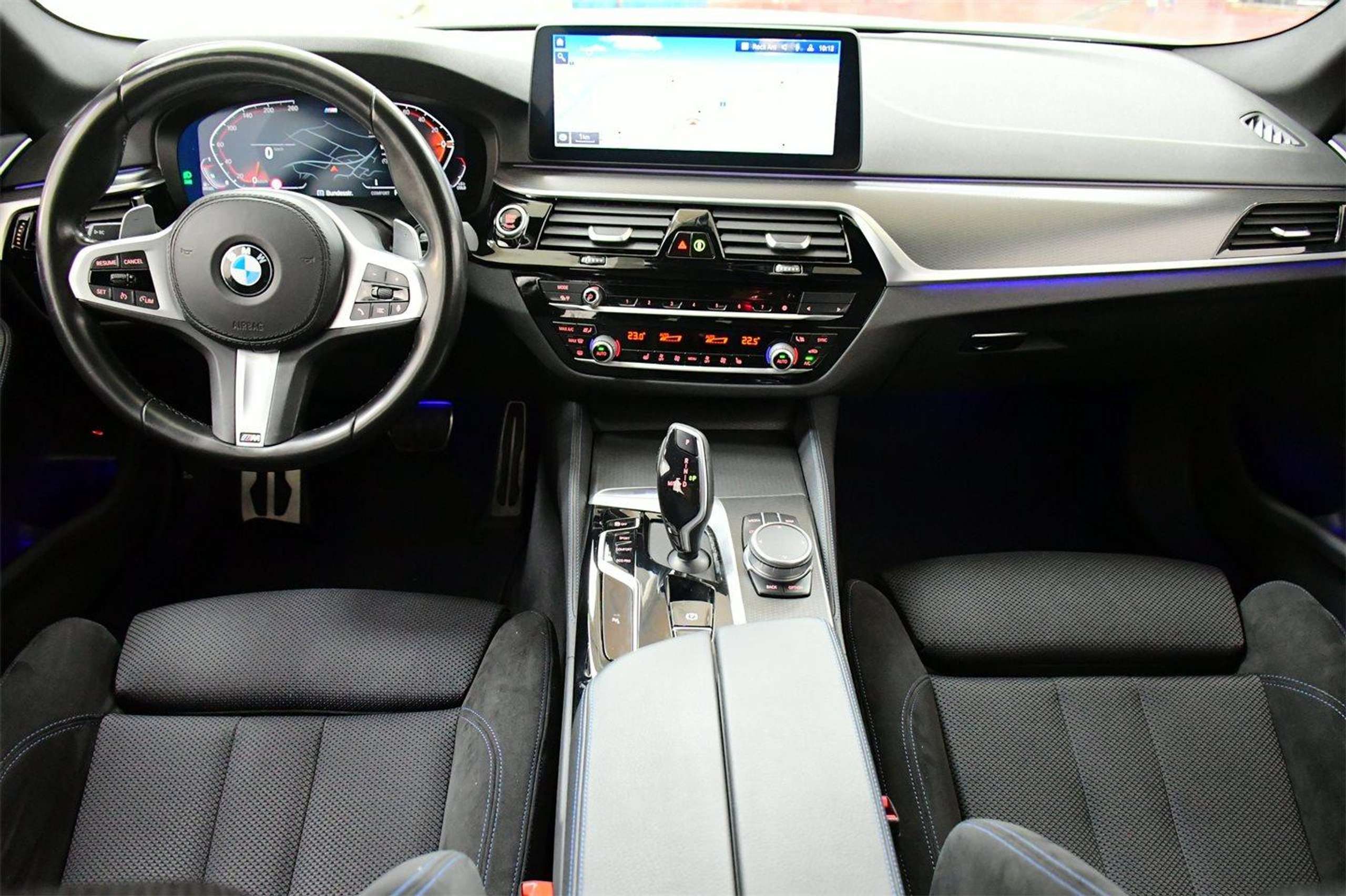 BMW - 520