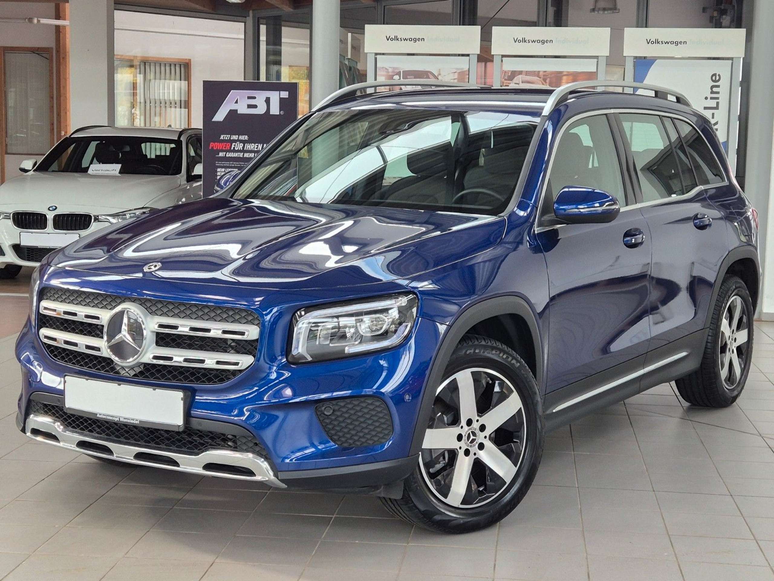 Mercedes-Benz GLB 200 2023