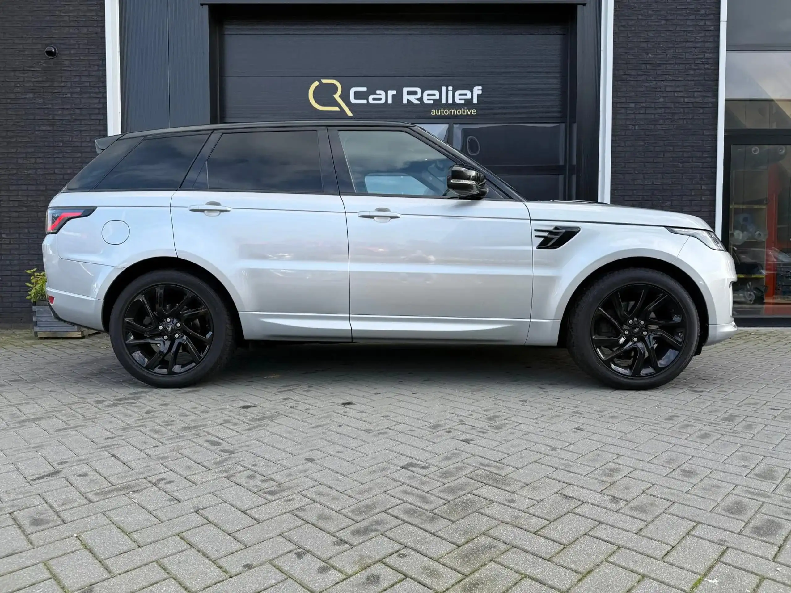 Land Rover - Range Rover Sport