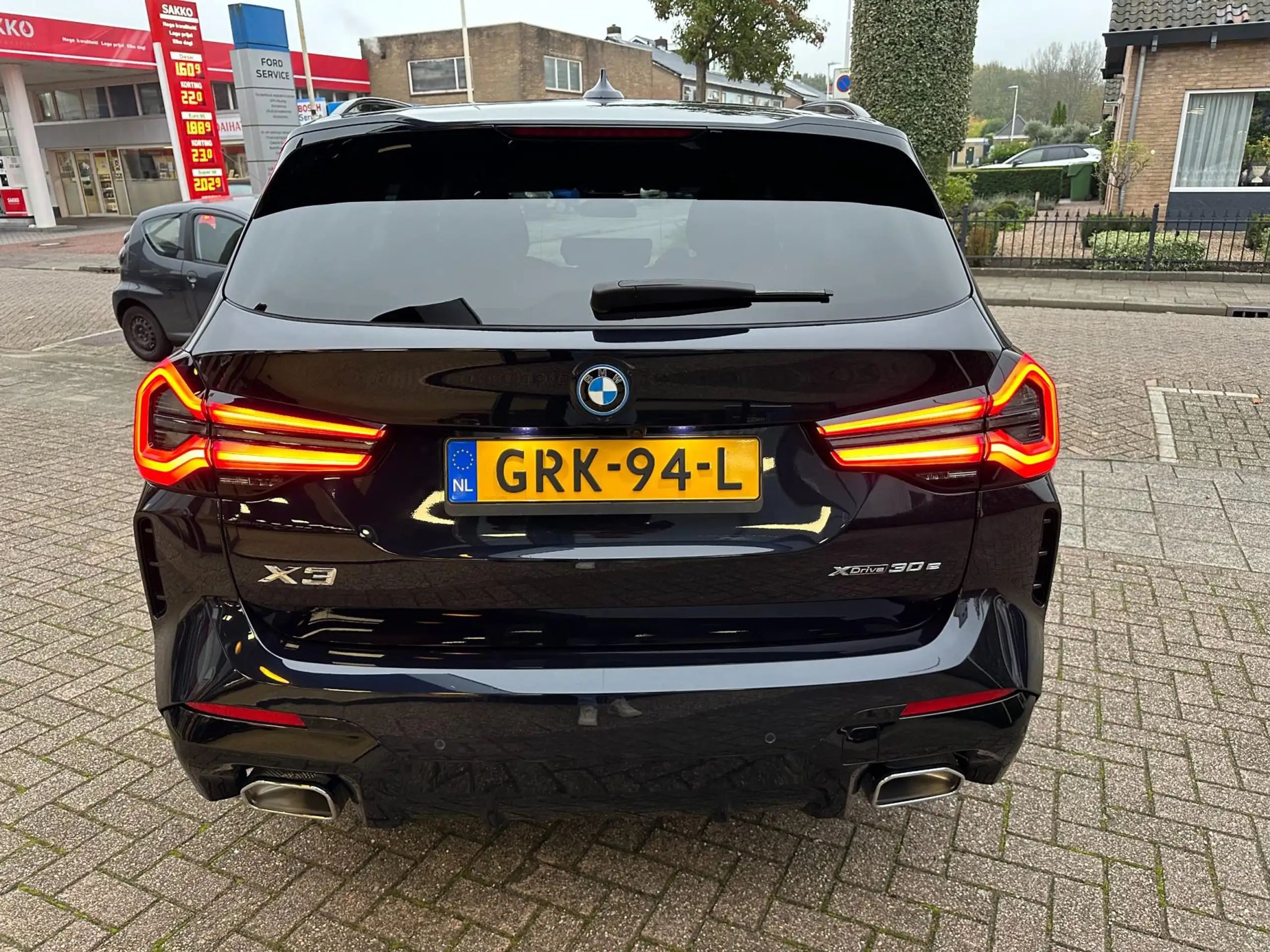 BMW - X3