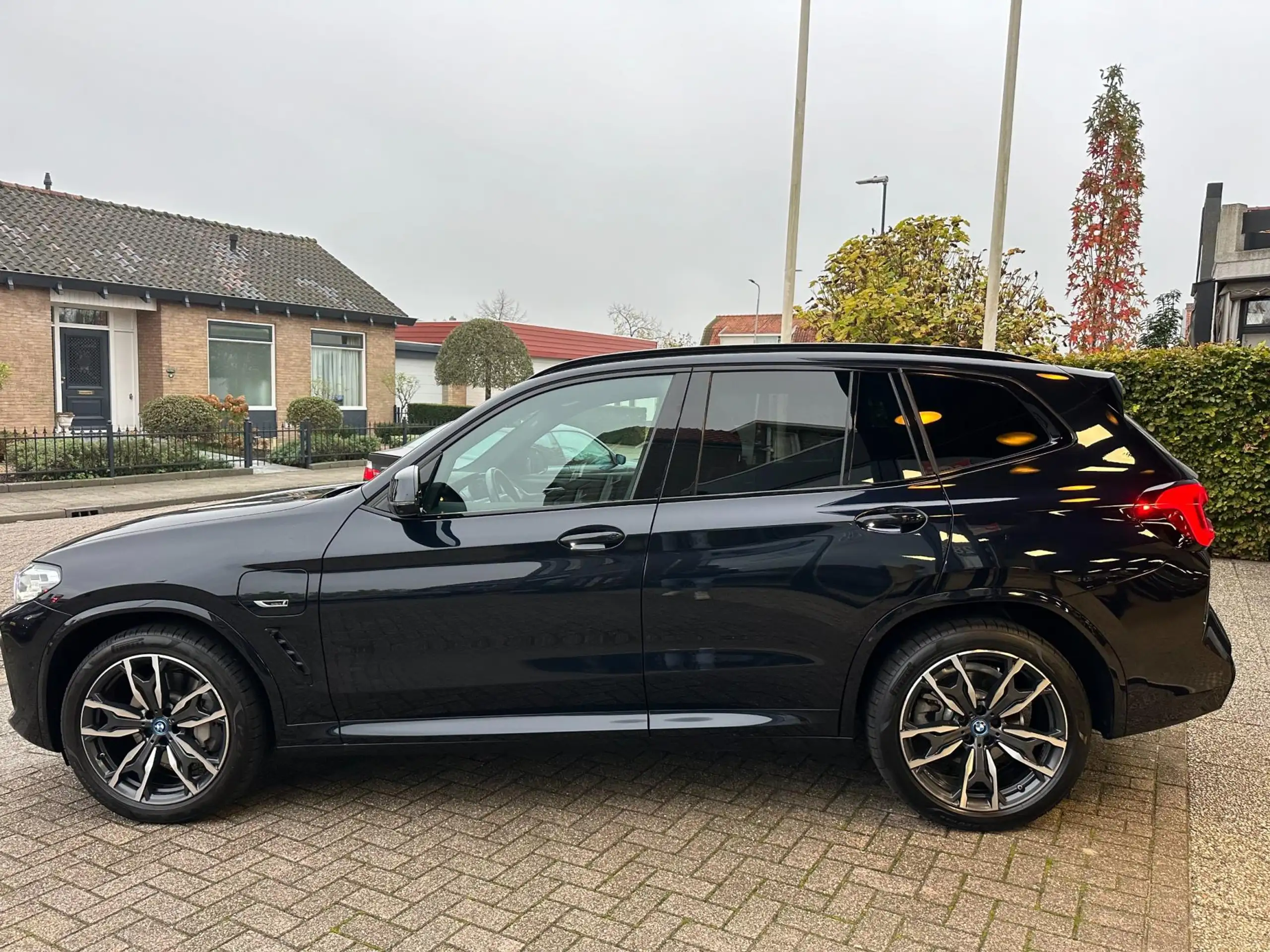 BMW - X3