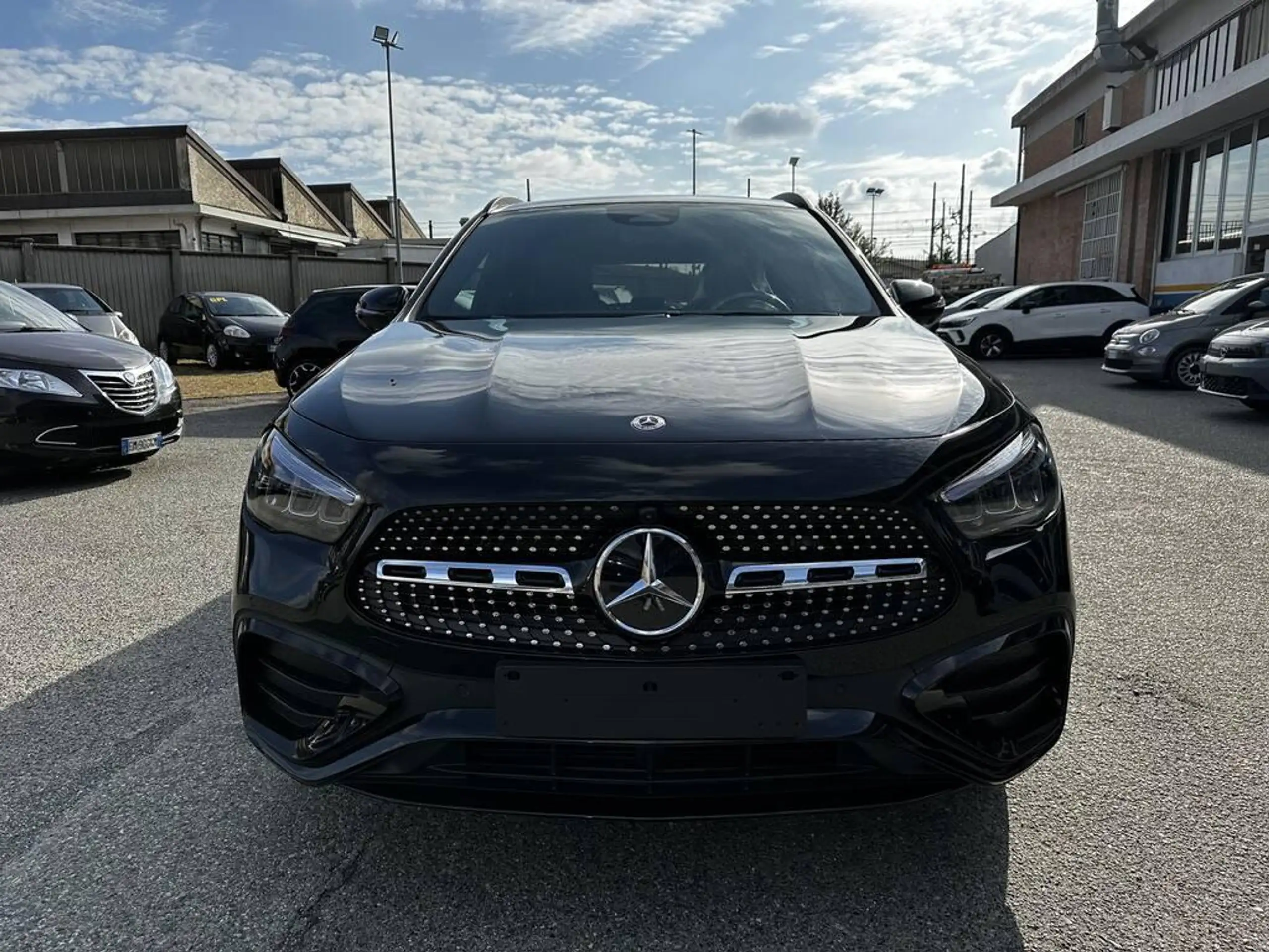 Mercedes-Benz - GLA 200