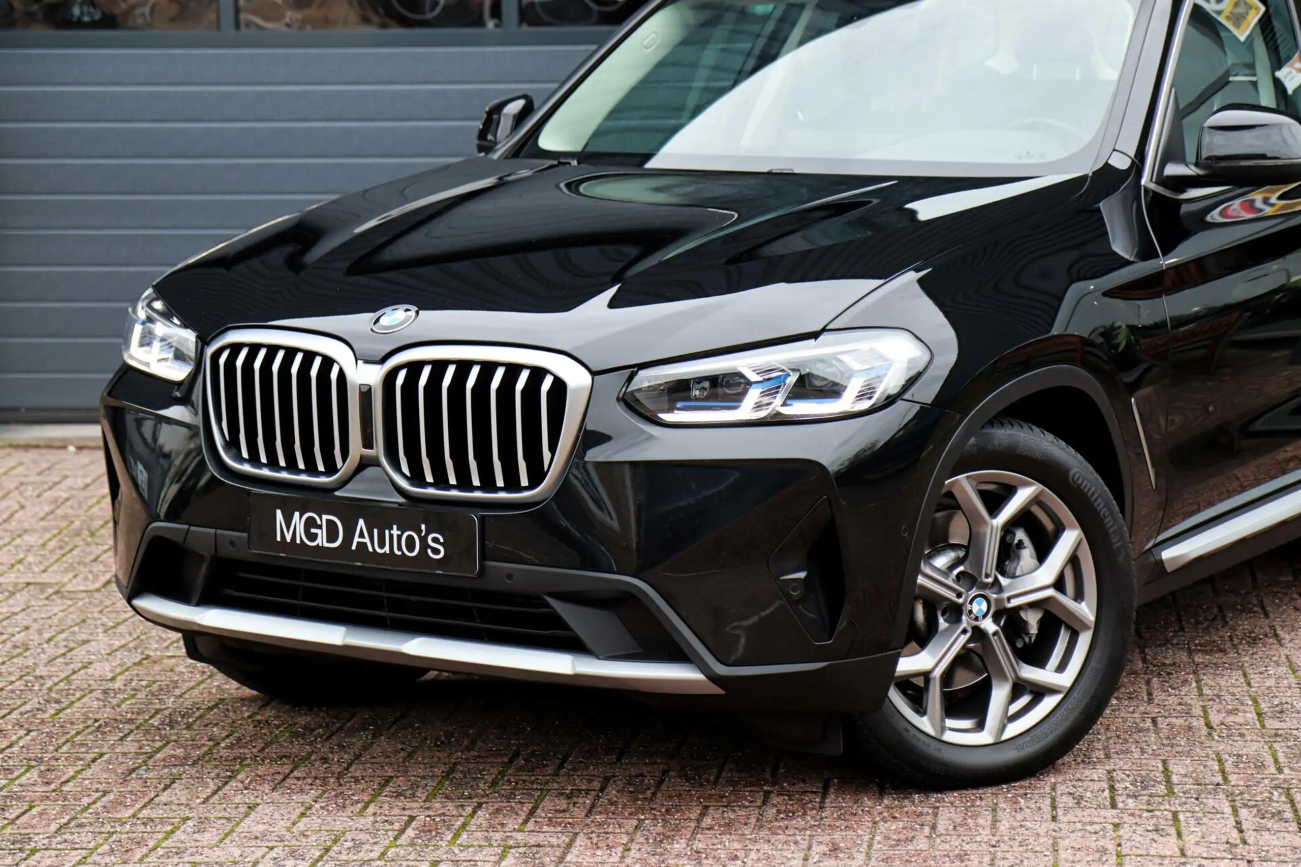 BMW - X3