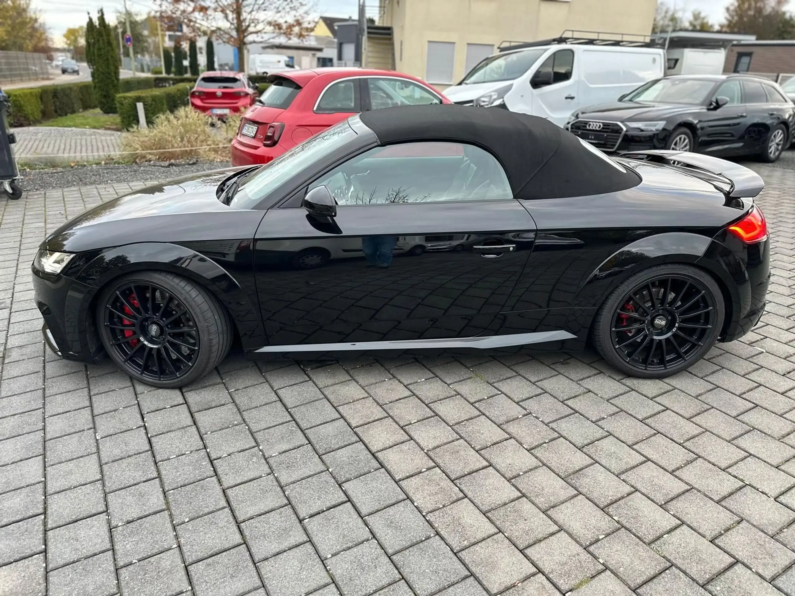 Audi - TT RS