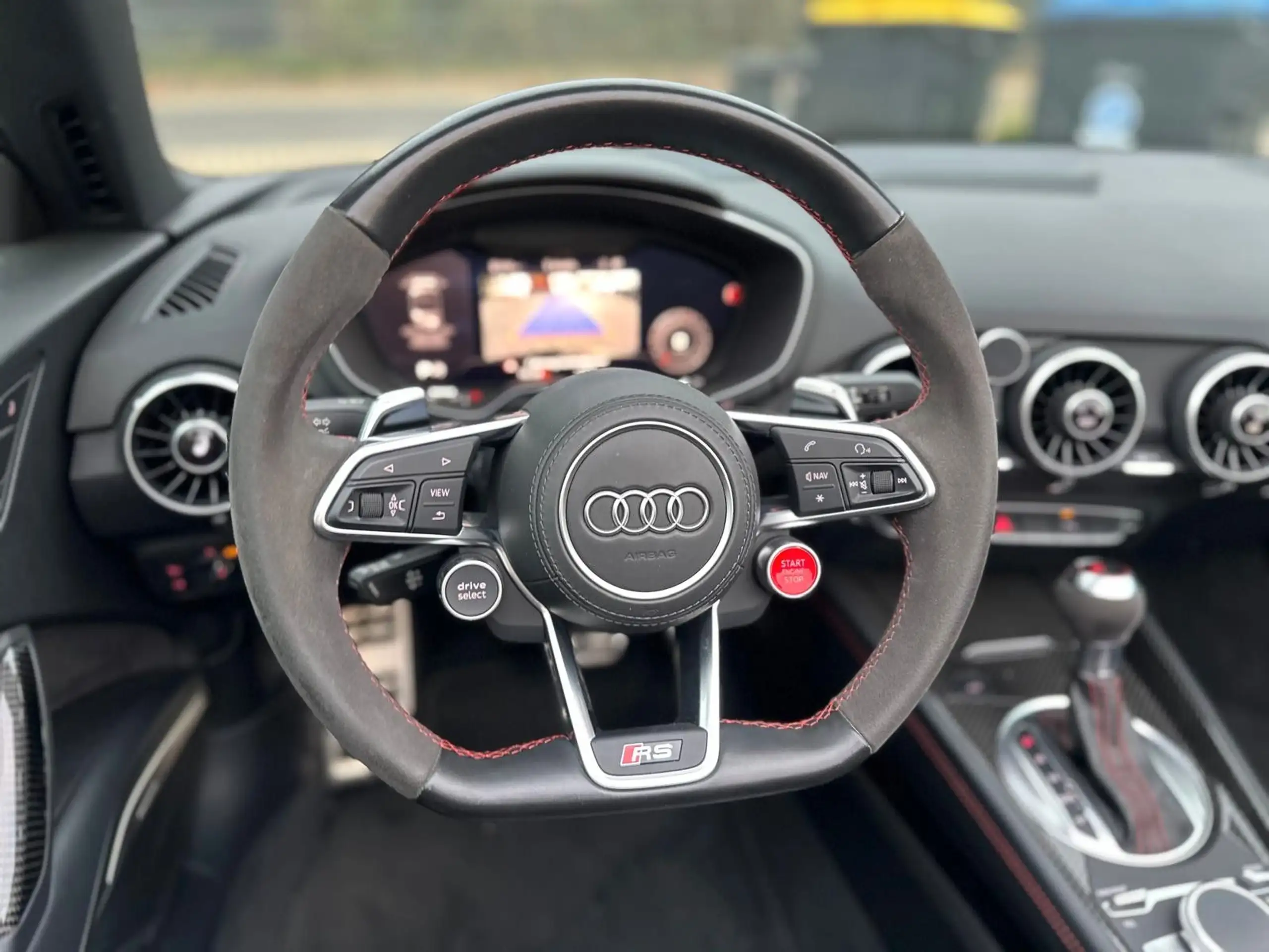 Audi - TT RS