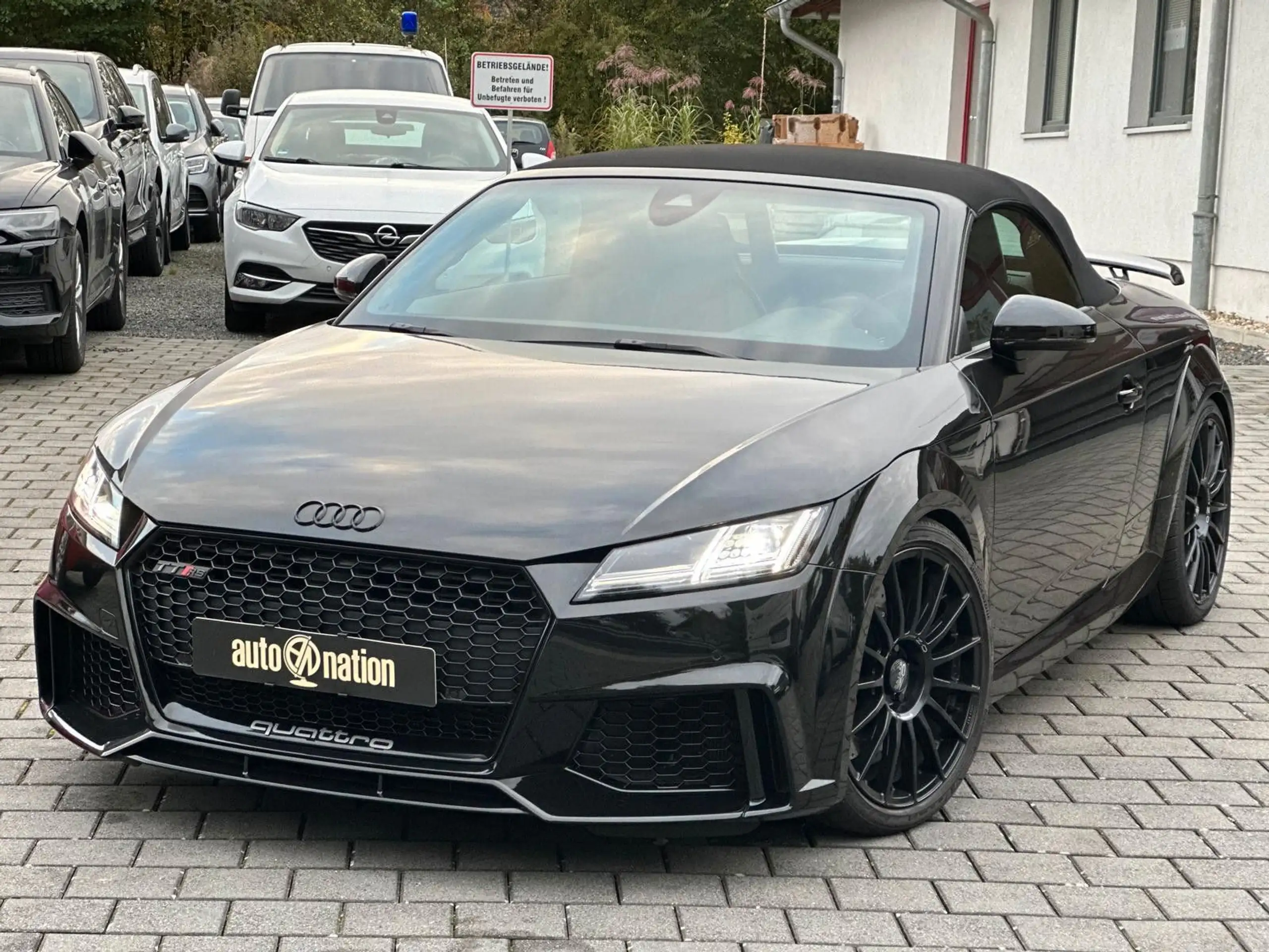 Audi - TT RS