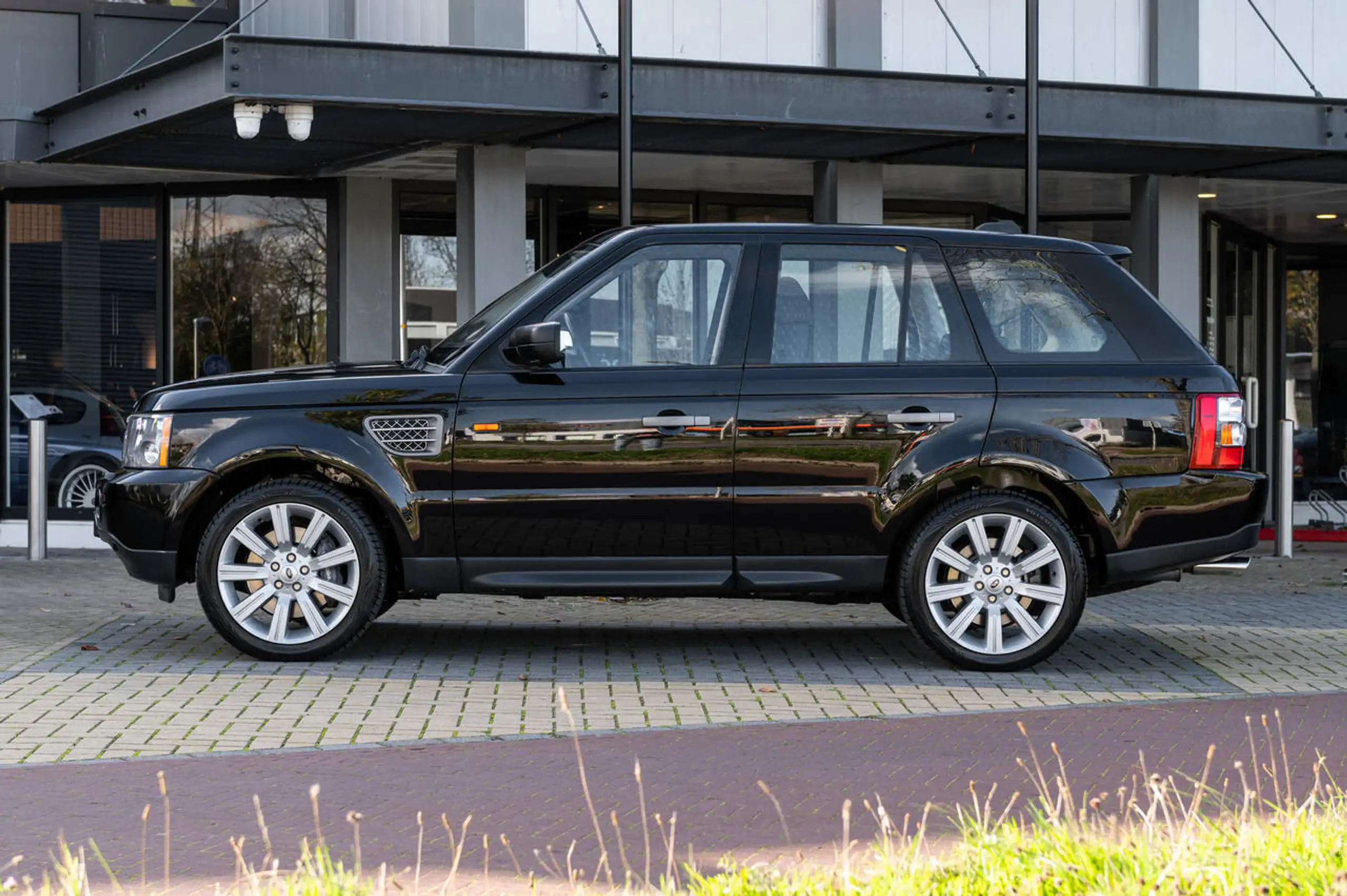 Land Rover - Range Rover Sport