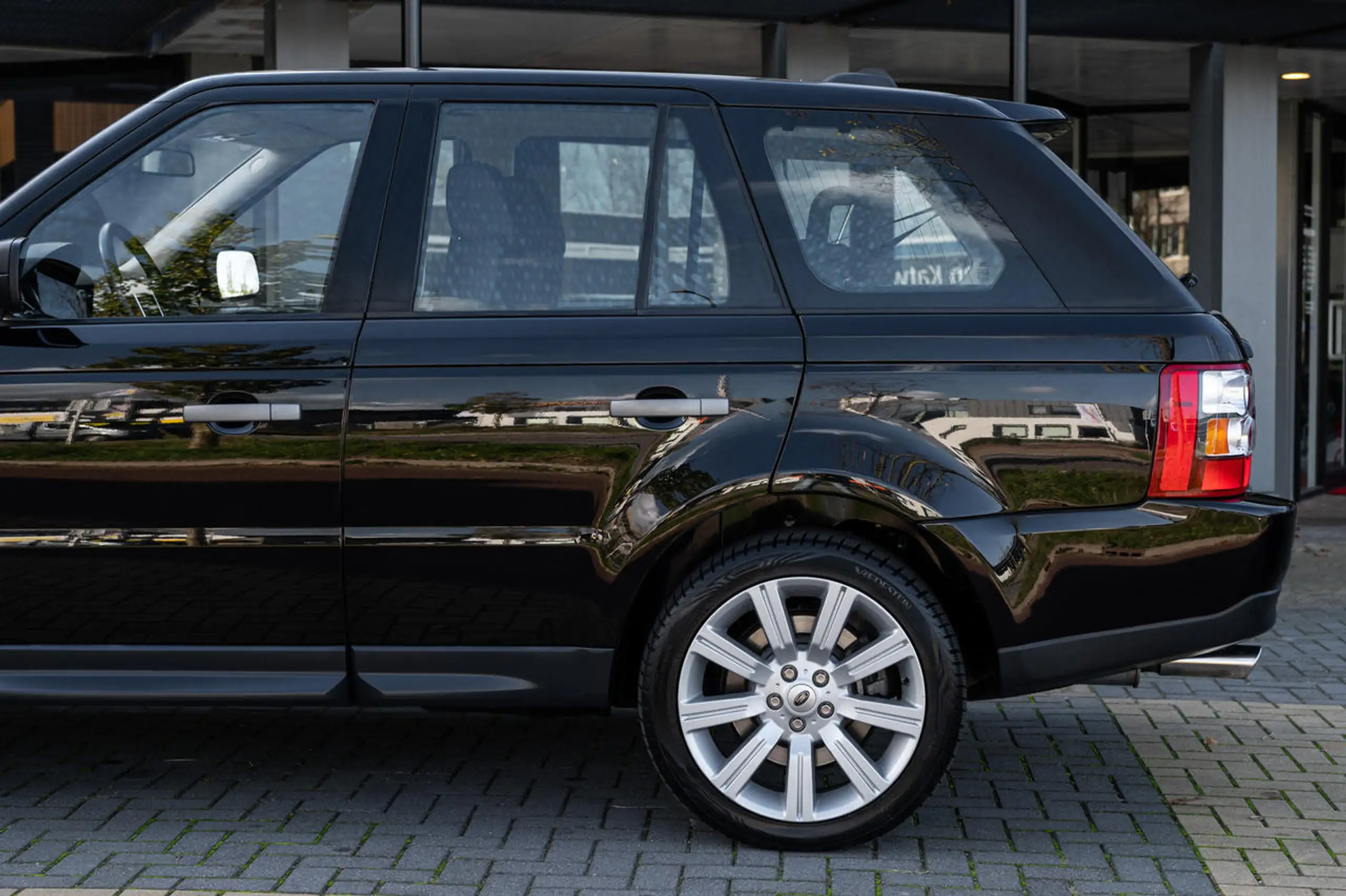 Land Rover - Range Rover Sport