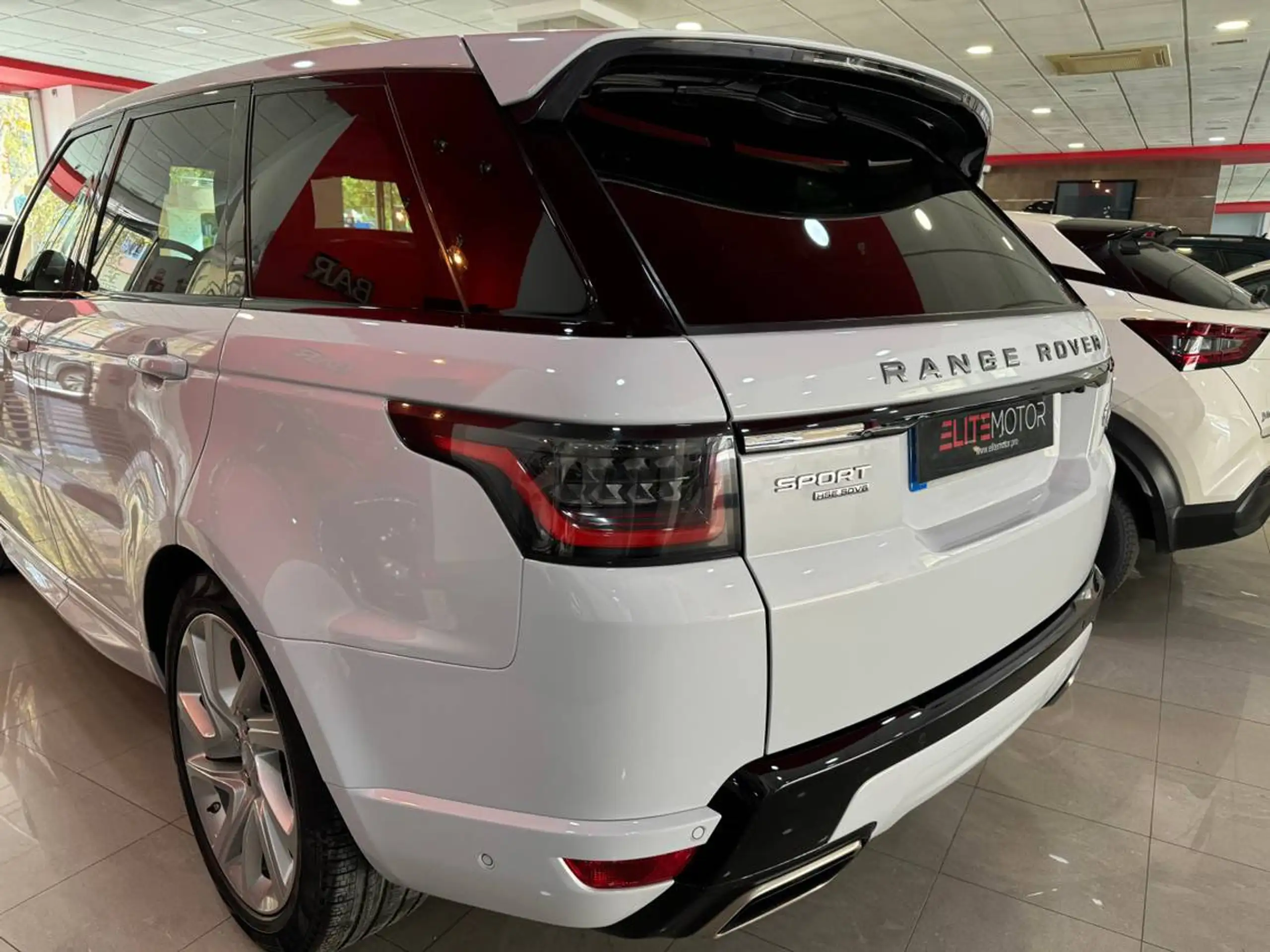 Land Rover - Range Rover Sport