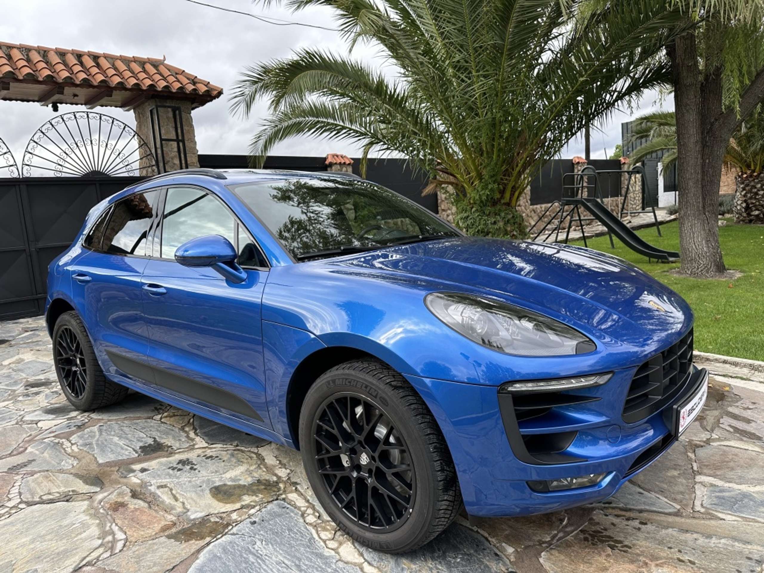 Porsche - Macan