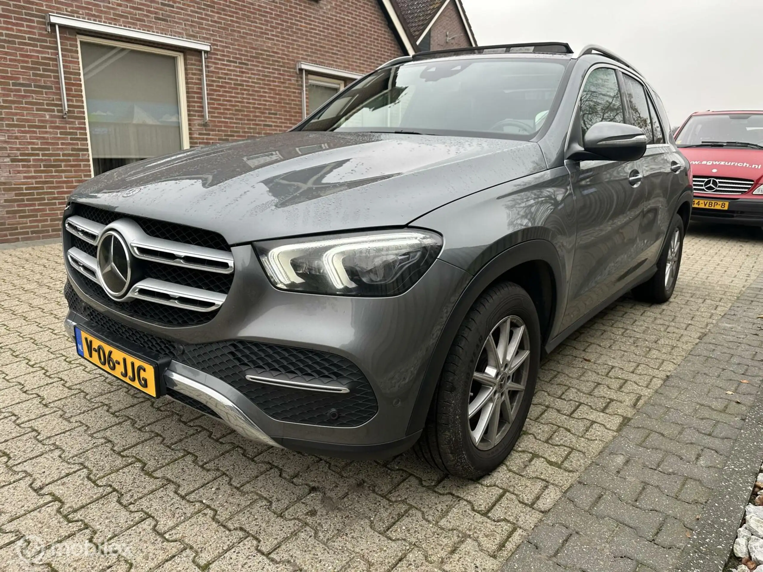 Mercedes-Benz - GLE 400